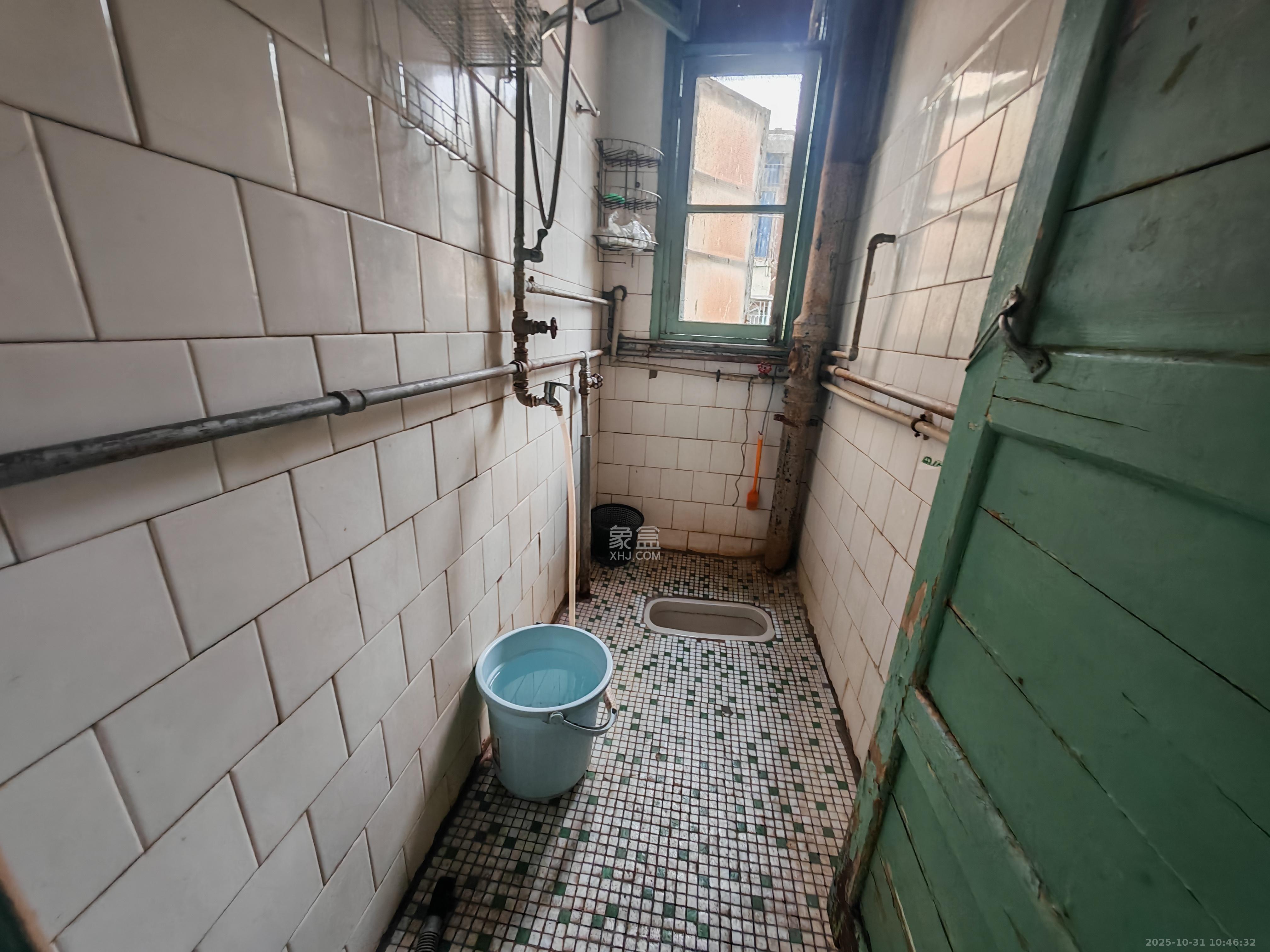 燕兴宿舍  1室1厅1卫    1300.0元/月室内图