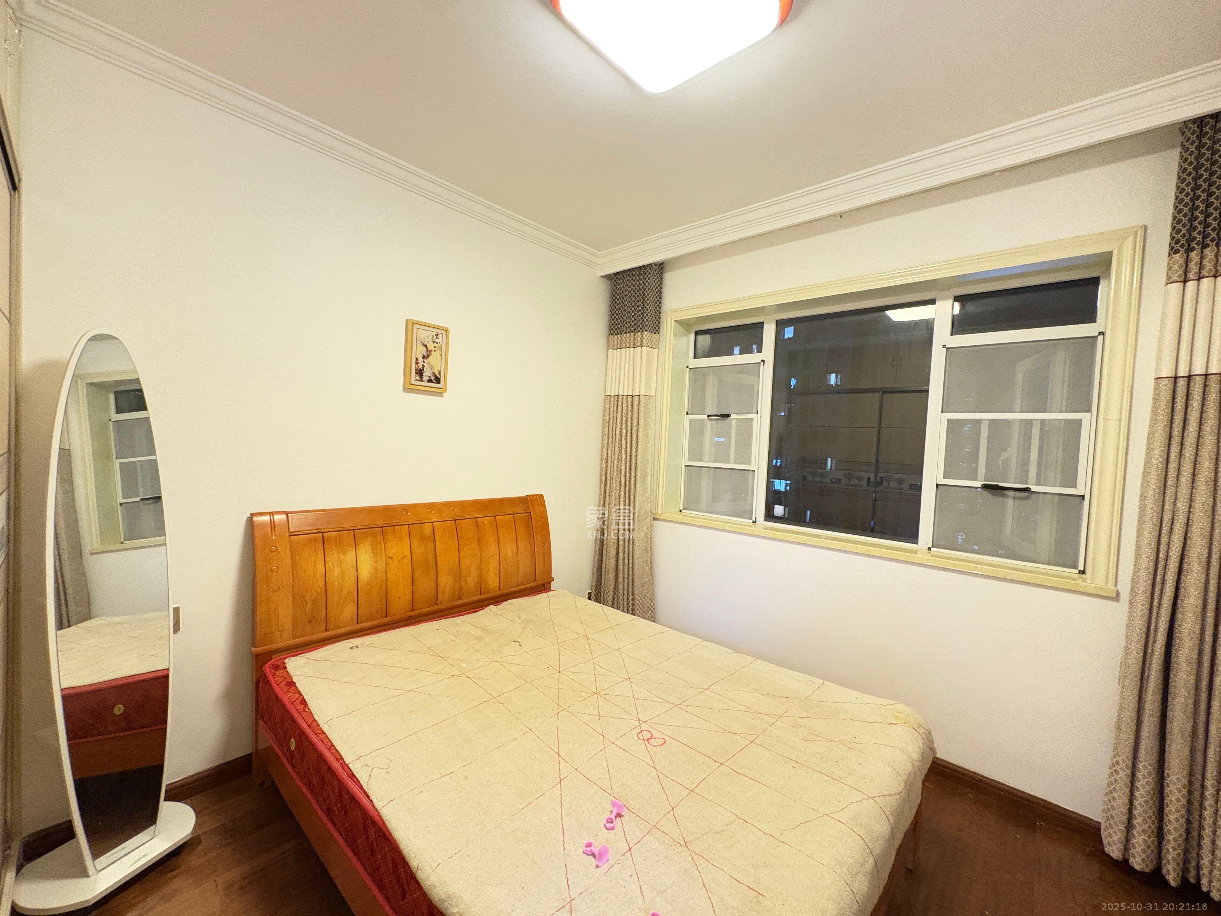 莲香园  2室1厅1卫    1800.0元/月室内图