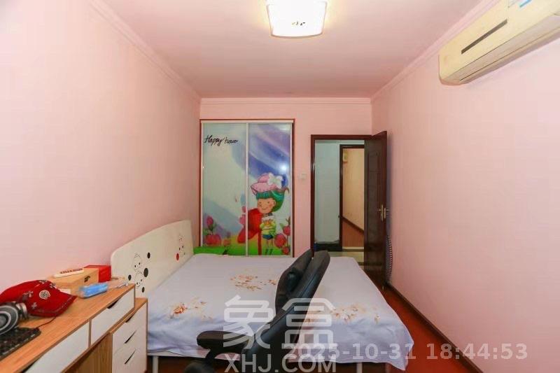 新诚小区  2室2厅1卫    1800.0元/月室内图