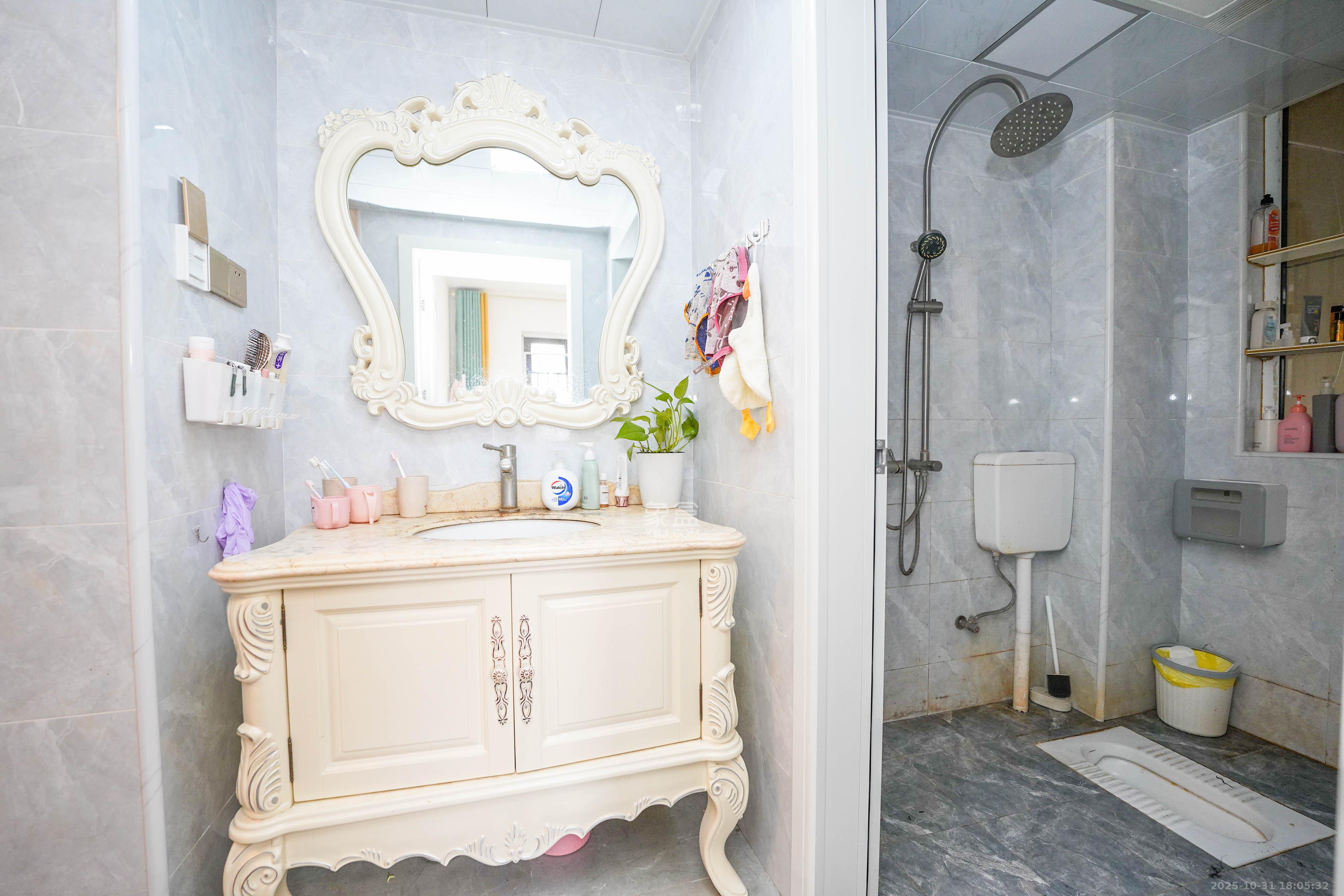 绿地新都会  3室2厅2卫    76.8万 绿地新都会  3室2厅2卫    76.8万卫生间