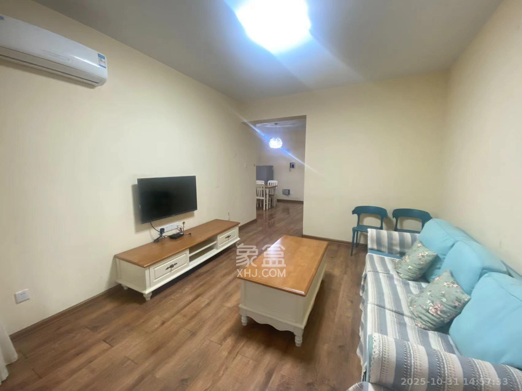 百纳广场（百纳公寓）  2室2厅1卫    2600.0元/月室内图