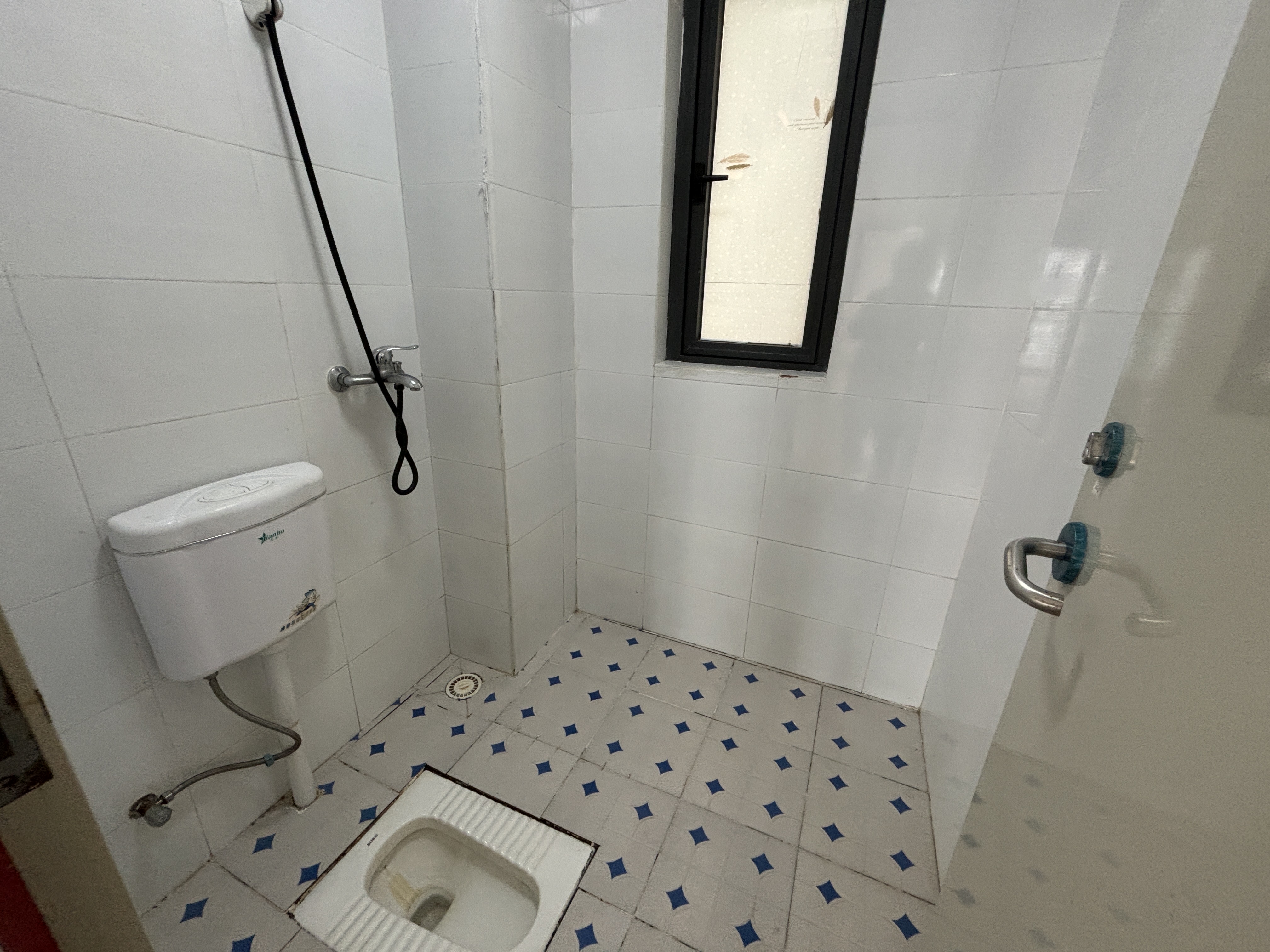 冠盛天泽园  3室2厅1卫    2600.0元/月室内图