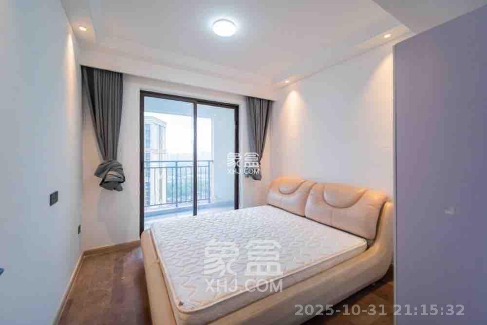 臻园  4室1厅1卫    4000.0元/月室内图