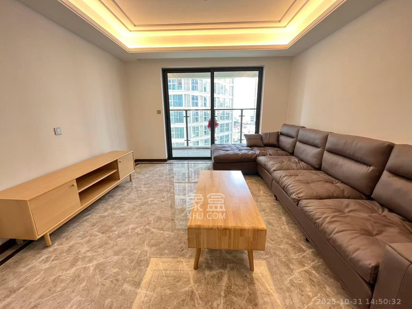 绿地长沙城际空间站(绿地新里佳苑)  4室2厅2卫    4200.0元/月 绿地长沙城际空间站(绿地新里佳苑)  4室2厅2卫    4200.0元/月室内图