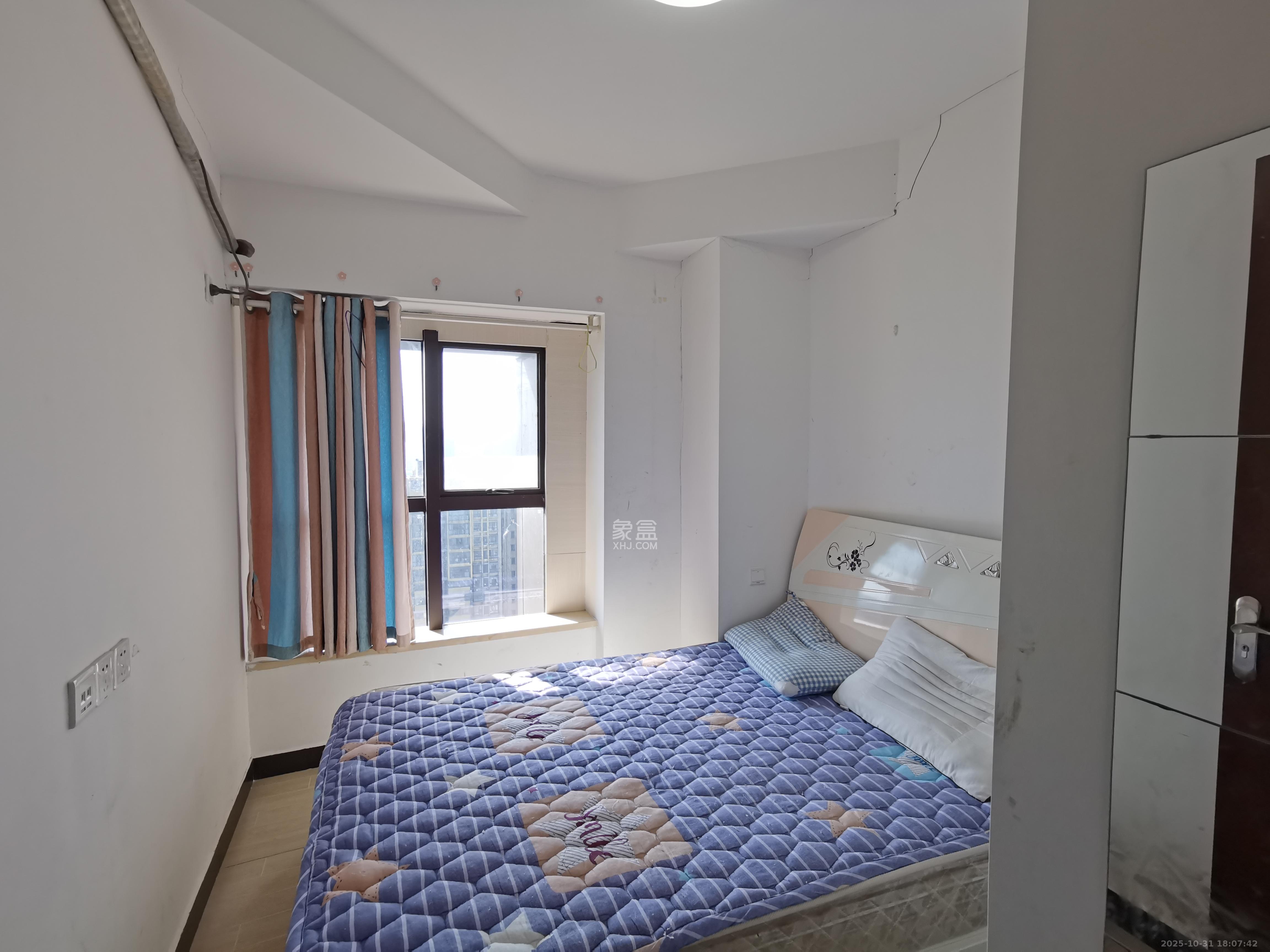 大财门公寓  2室1厅1卫    2400.0元/月 大财门公寓  2室1厅1卫    2400.0元/月室内图