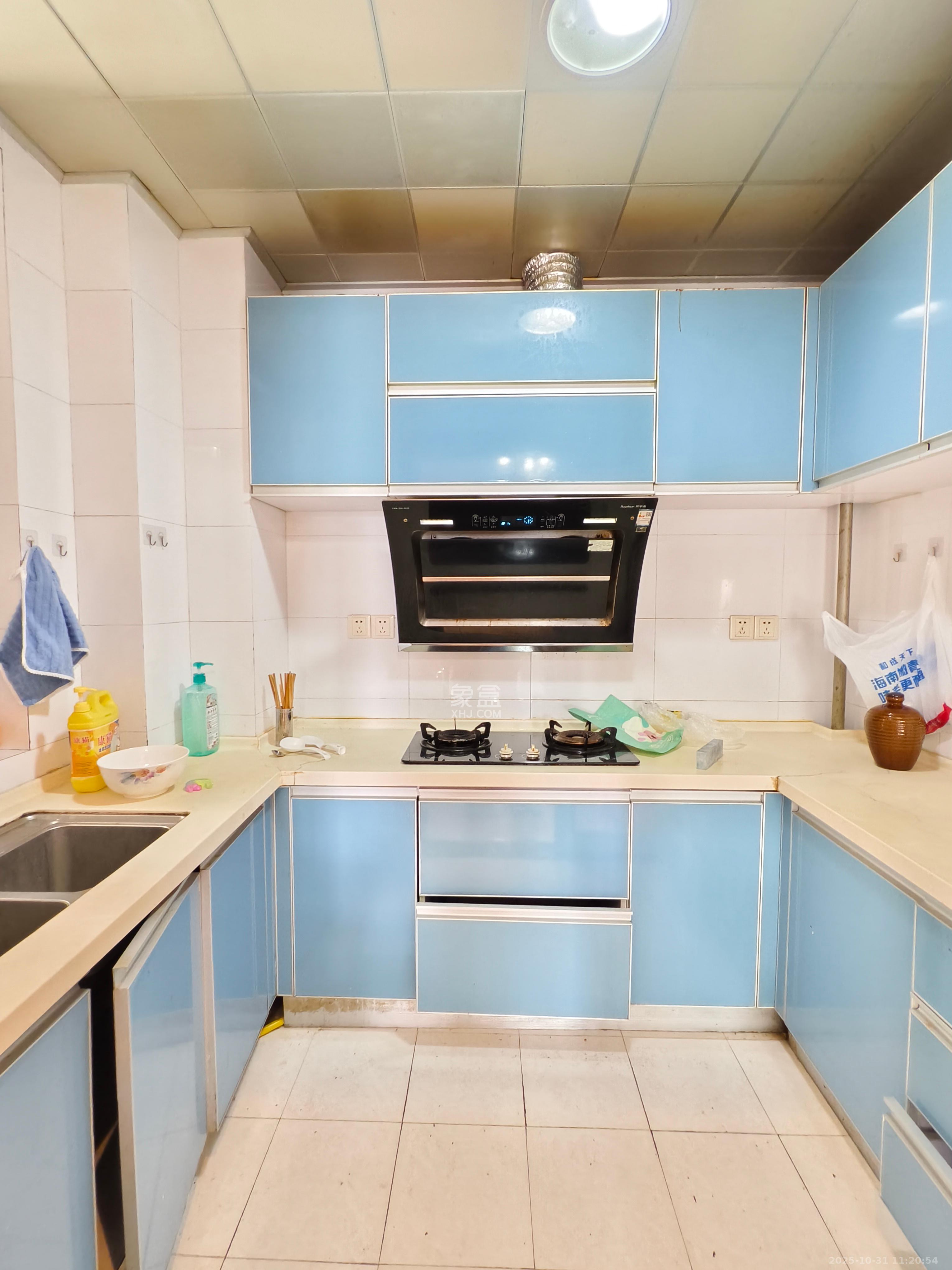 风华四季园  2室2厅1卫    2500.0元/月 风华四季园  2室2厅1卫    2500.0元/月室内图