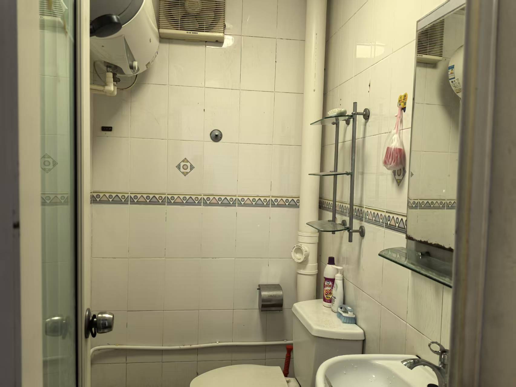 侨中里66号(移动公司住宅小区) 2室2厅1卫 2000.0元/月 侨中里66号(移动公司住宅小区) 2室2厅1卫 2000.0元/月室内图