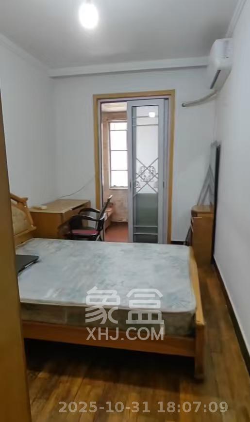 解放四村石子冲  2室1厅1卫    1700.0元/月室内图