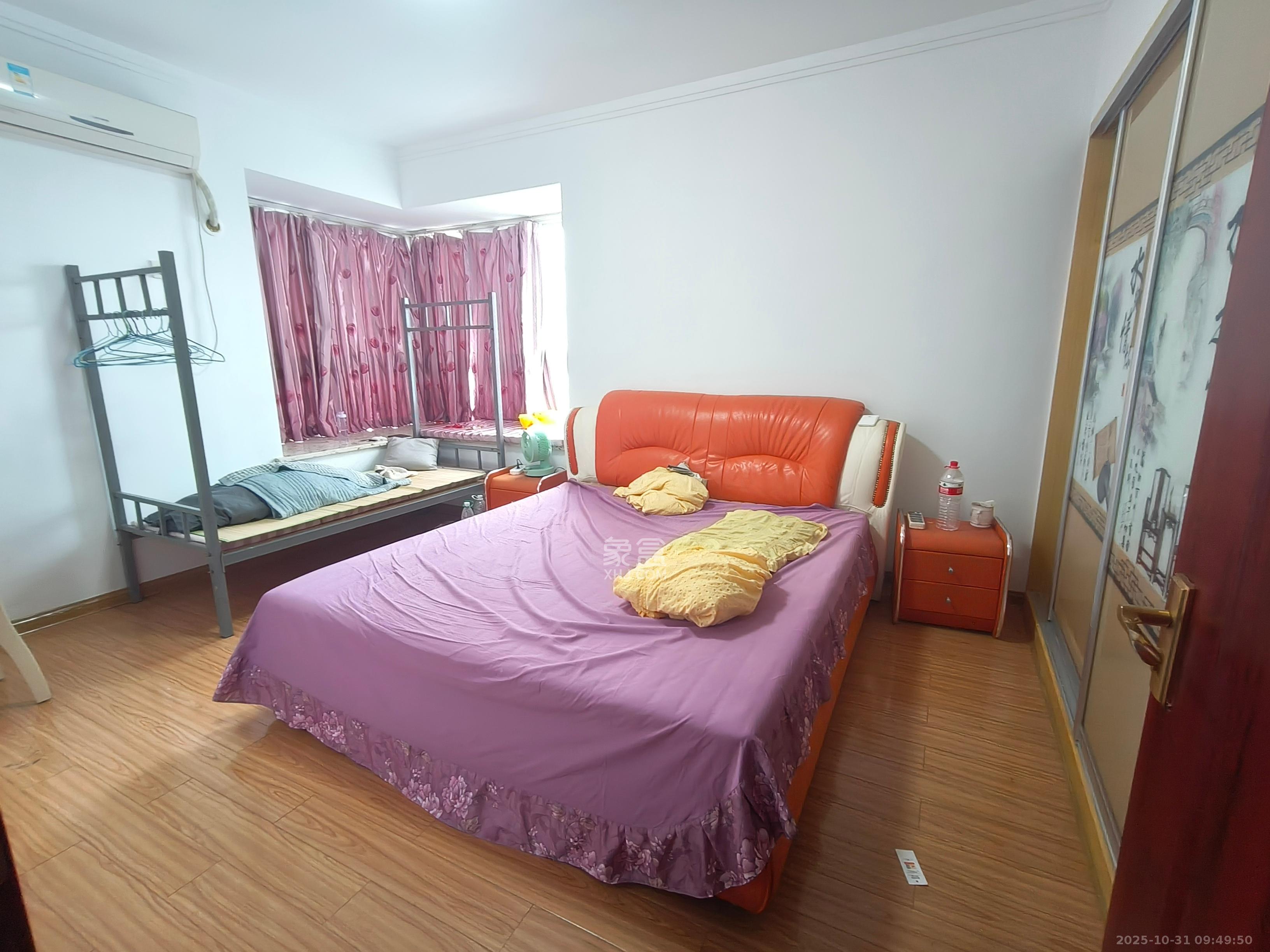 明天一城 3室2厅1卫 1700.0元/月 明天一城 3室2厅1卫 1700.0元/月室内图