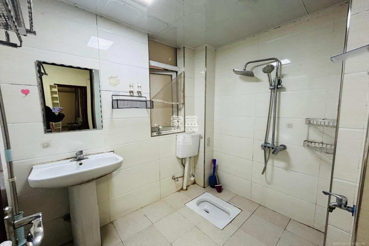 中房F联邦  2室2厅1卫    1800.0元/月 中房F联邦  2室2厅1卫    1800.0元/月室内图