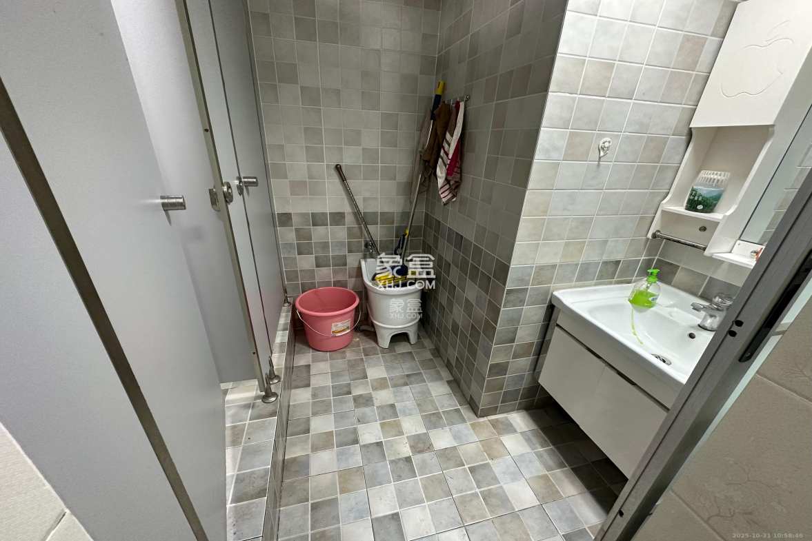 钰龙天下二期(钰龙佳园) 1室1厅1卫 1200.0元/月 钰龙天下二期(钰龙佳园) 1室1厅1卫 1200.0元/月室内图