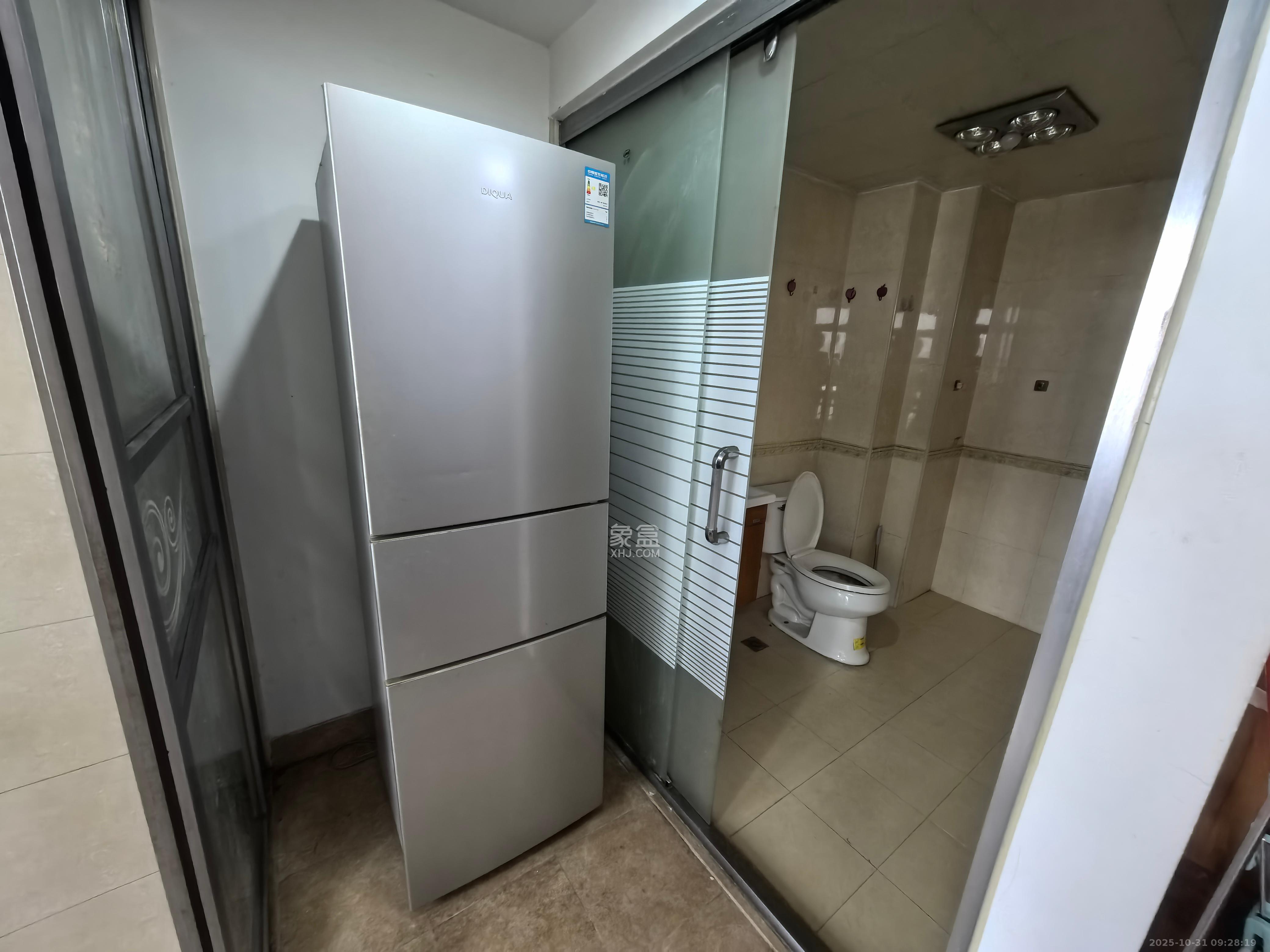 环宇天地、中海地产(中信城市广场二期) 2室2厅1卫 1800.0元/月 环宇天地、中海地产(中信城市广场二期) 2室2厅1卫 1800.0元/月室内图