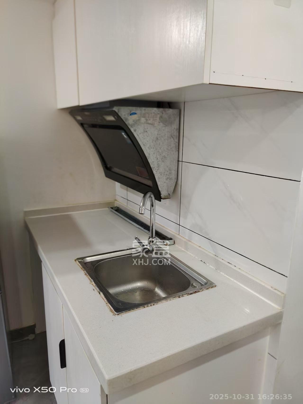 保利恒伟时光印象  1室1厅1卫    1100.0元/月室内图