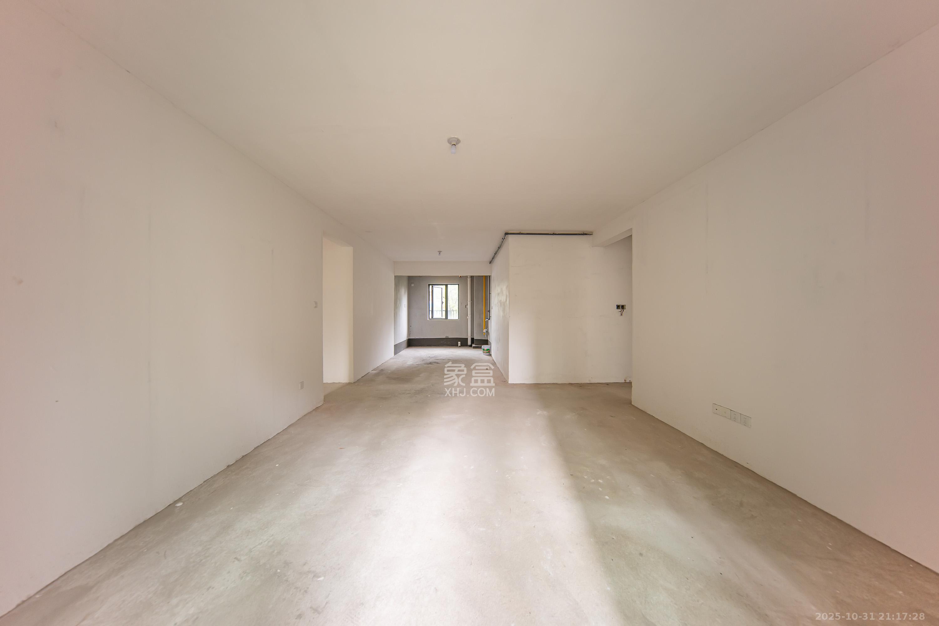 金茂长沙国际社区  4室2厅2卫    114.0万