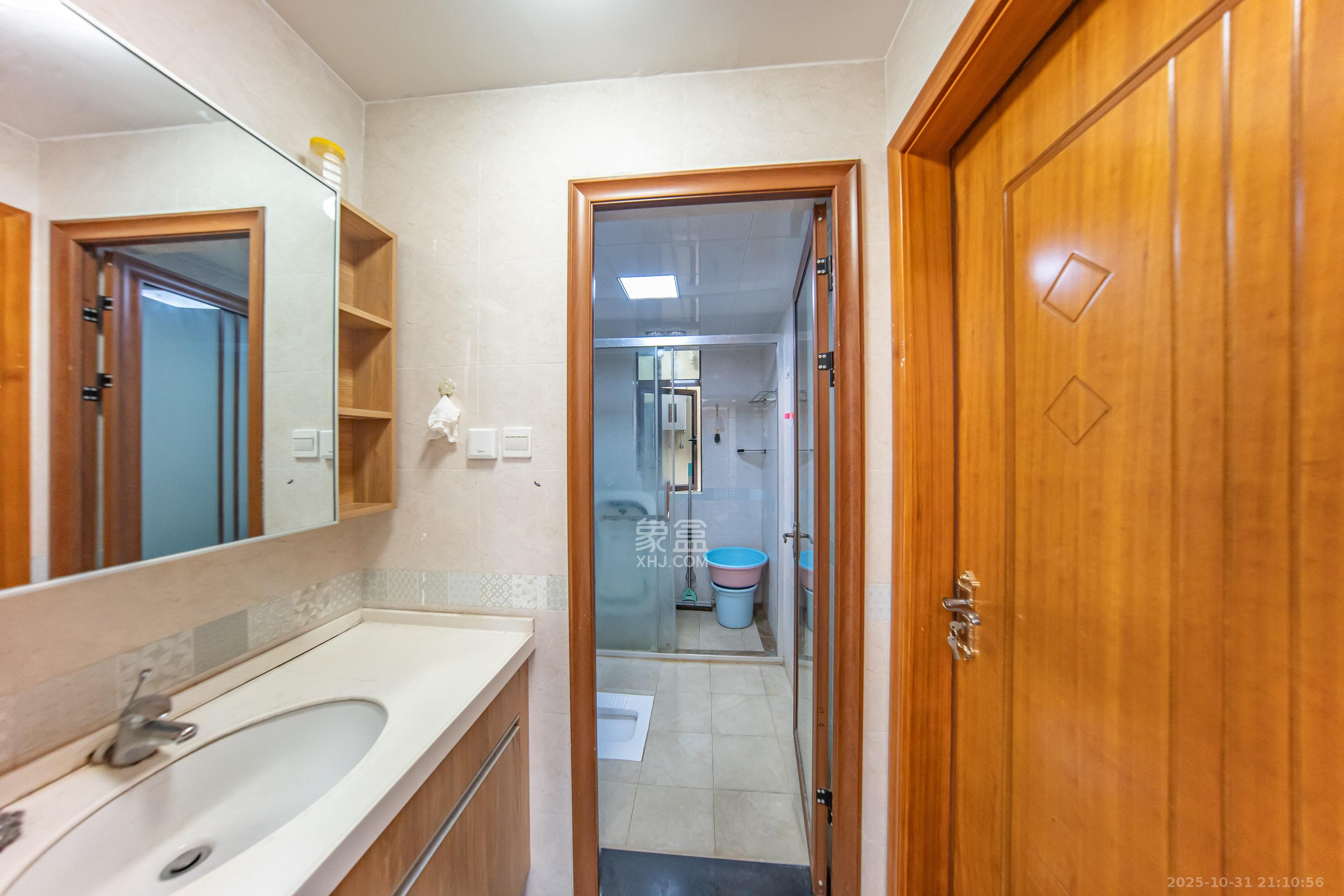 江山帝景哈佛  3室2厅1卫    95.0万卫生间