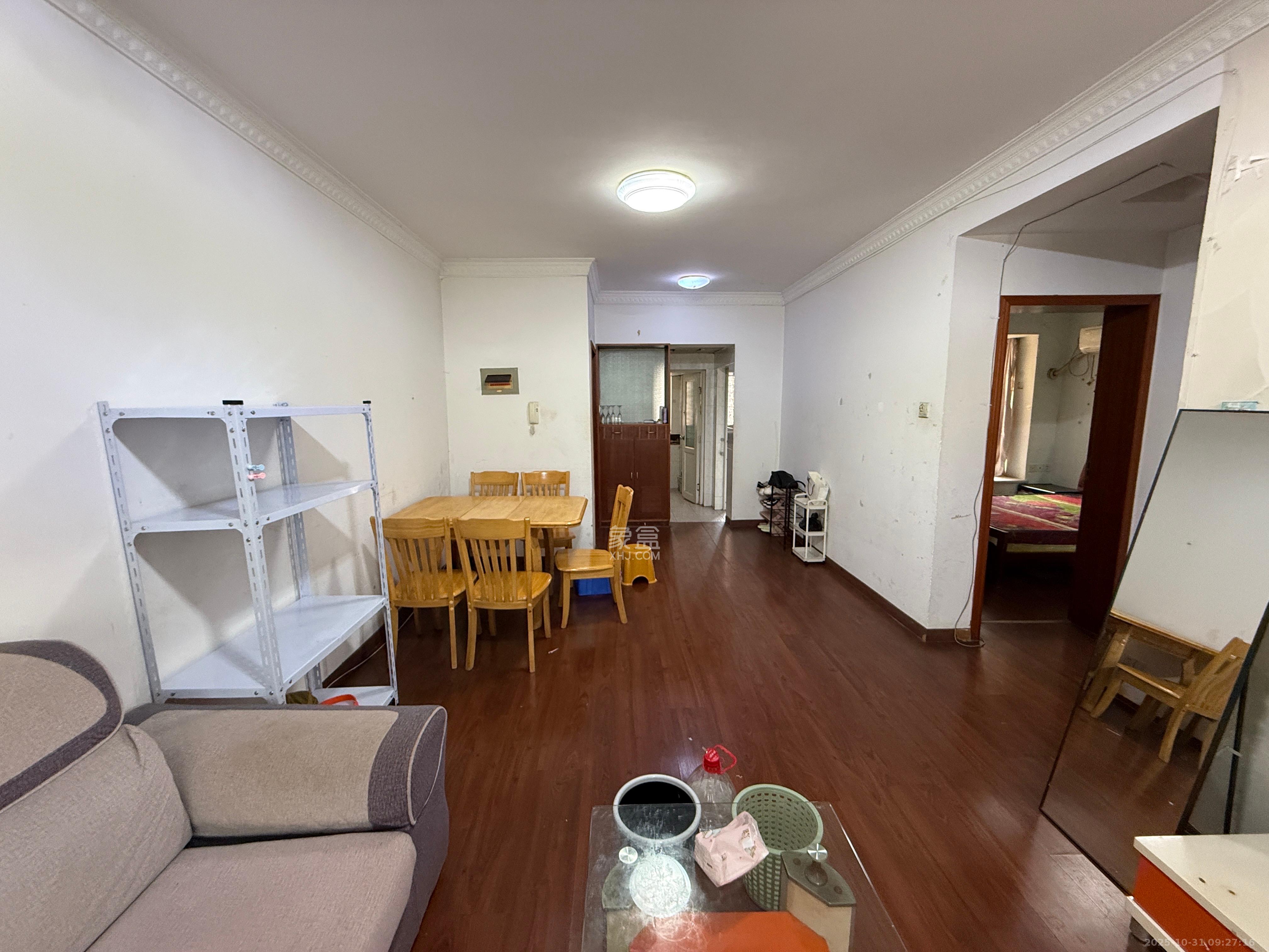 德润园 2室2厅1卫 1600.0元/月 德润园 2室2厅1卫 1600.0元/月室内图