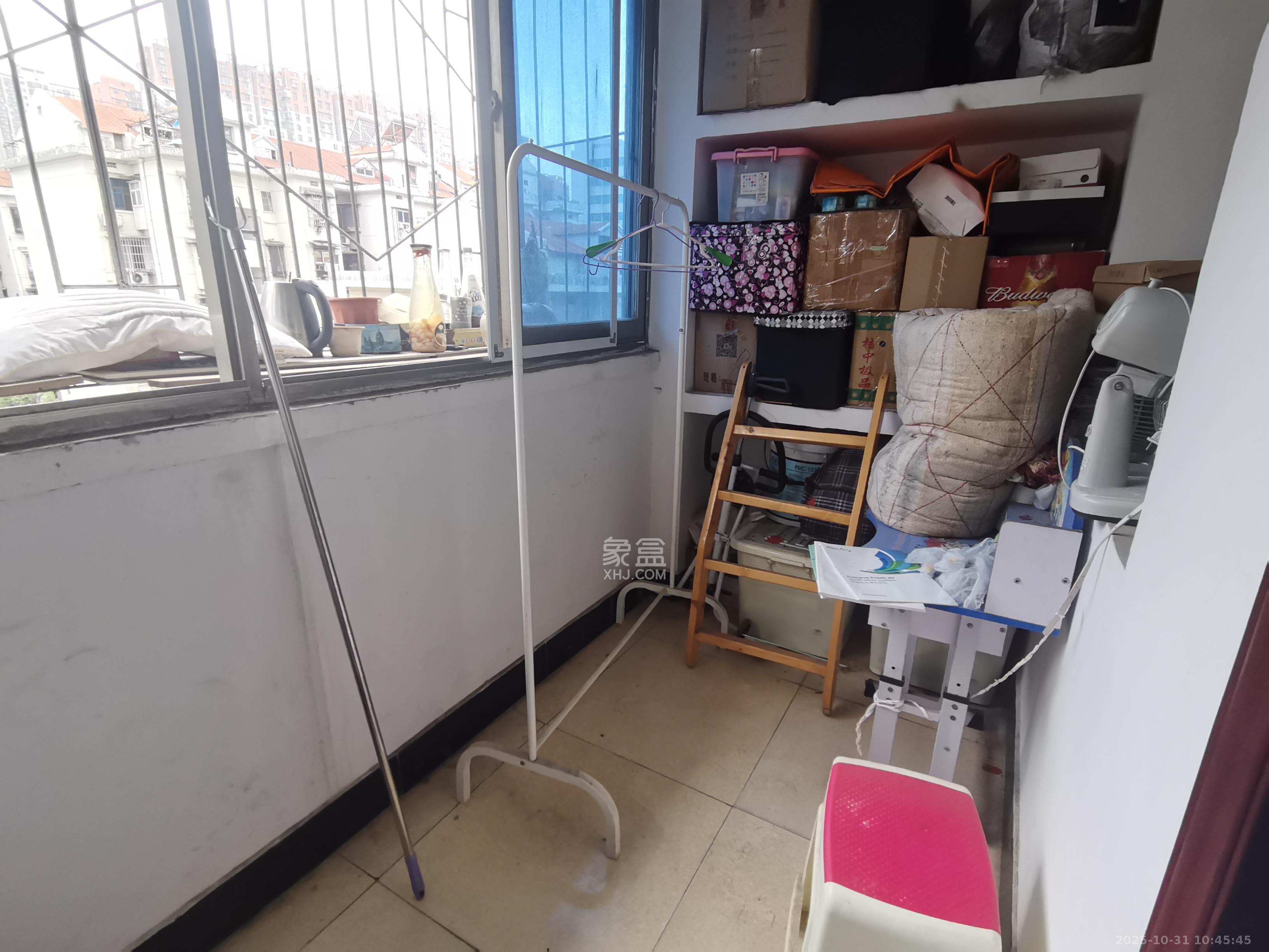 狮子山二片  2室1厅1卫    1300.0元/月室内图