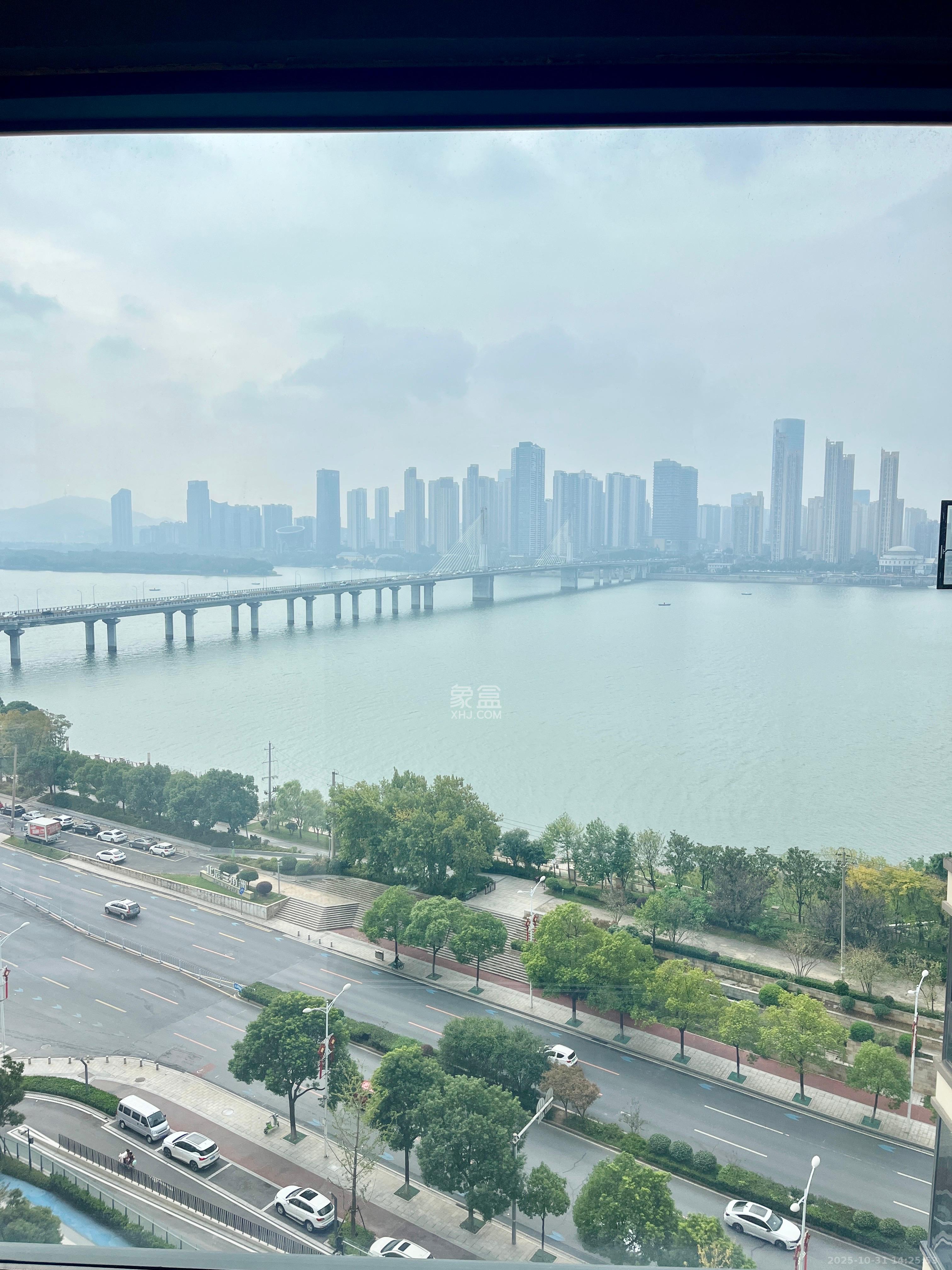 北辰瀚江府  4室2厅2卫    7800.0元/月 北辰瀚江府  4室2厅2卫    7800.0元/月室内图