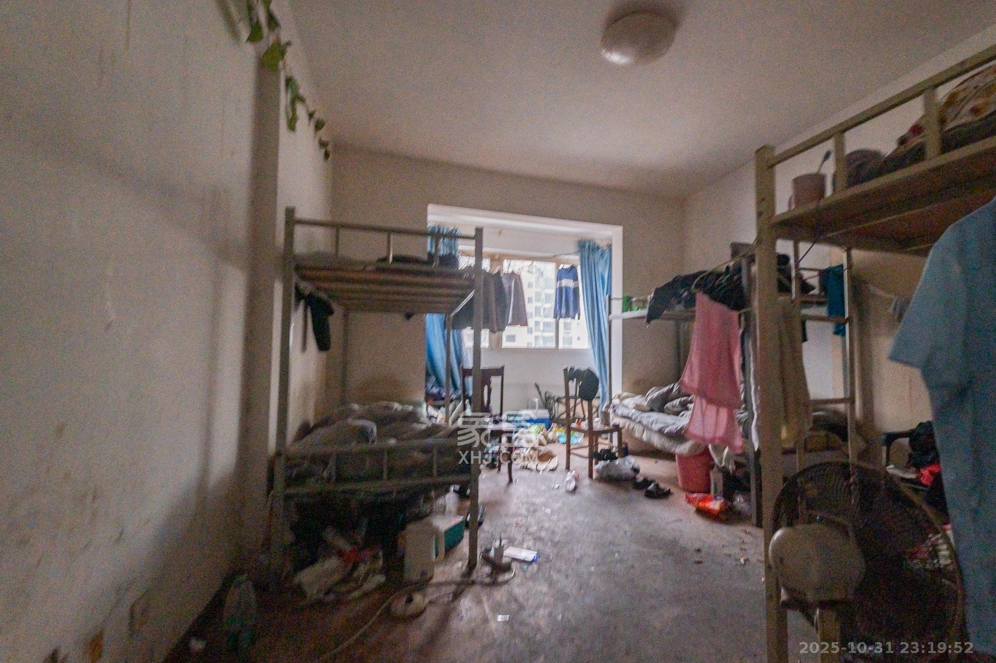 星邮公寓 4室2厅2卫 79.8万 星邮公寓 4室2厅2卫 79.8万其他