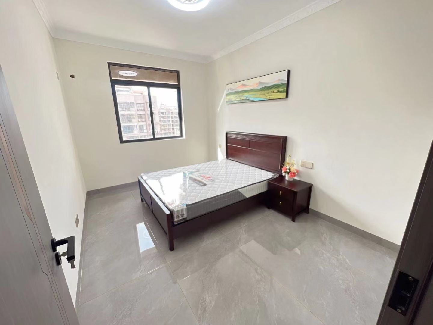 滨江新苑（一期A区）  3室2厅2卫    208.0万客厅