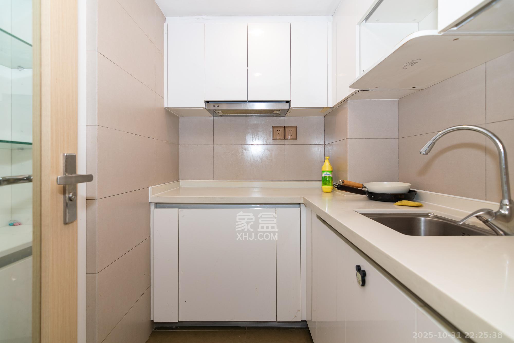 时代年华 3室2厅2卫 40.0万 时代年华 3室2厅2卫 40.0万厨房