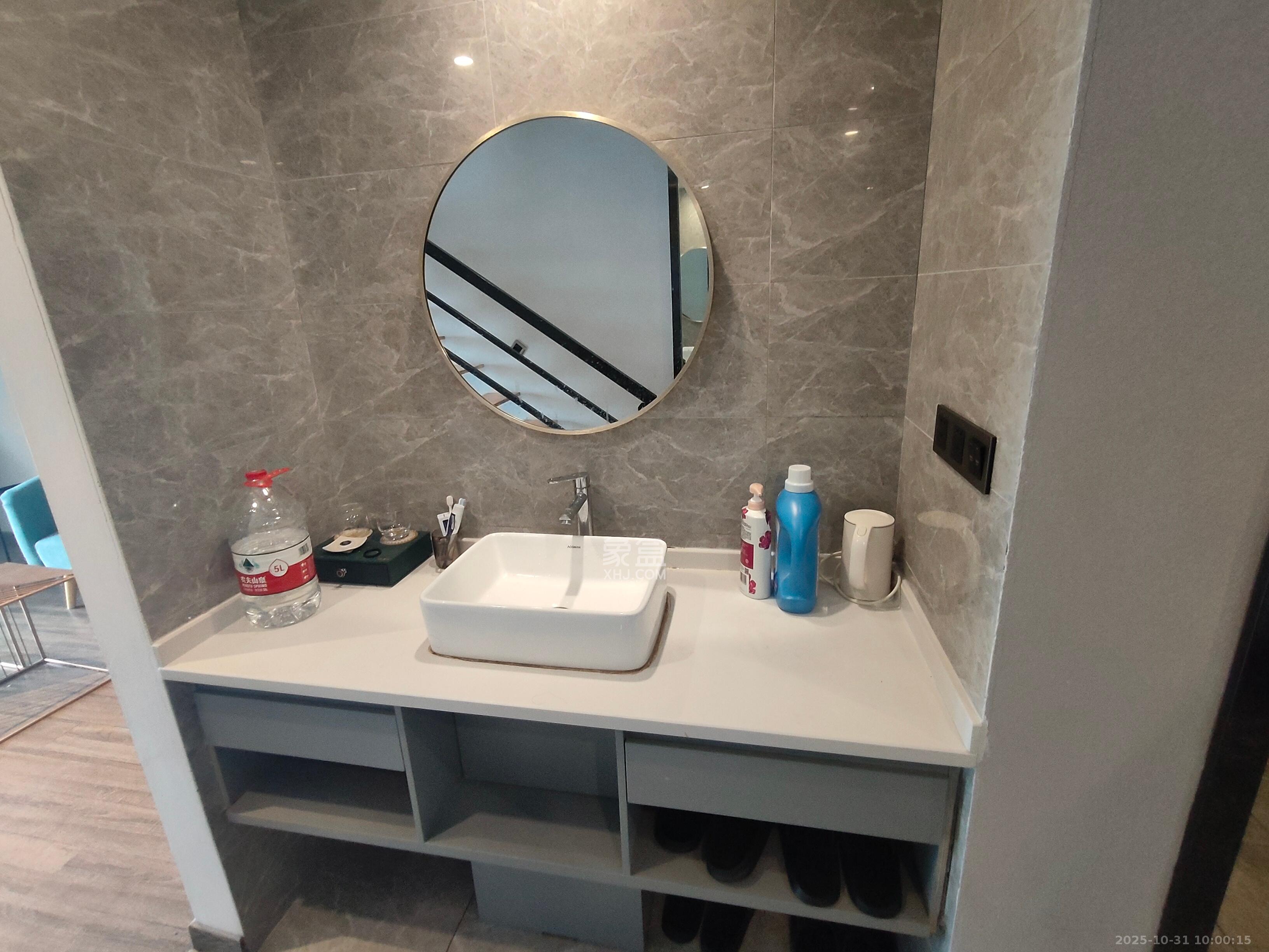 金科时代中心 1室1厅1卫 1600.0元/月 金科时代中心 1室1厅1卫 1600.0元/月室内图