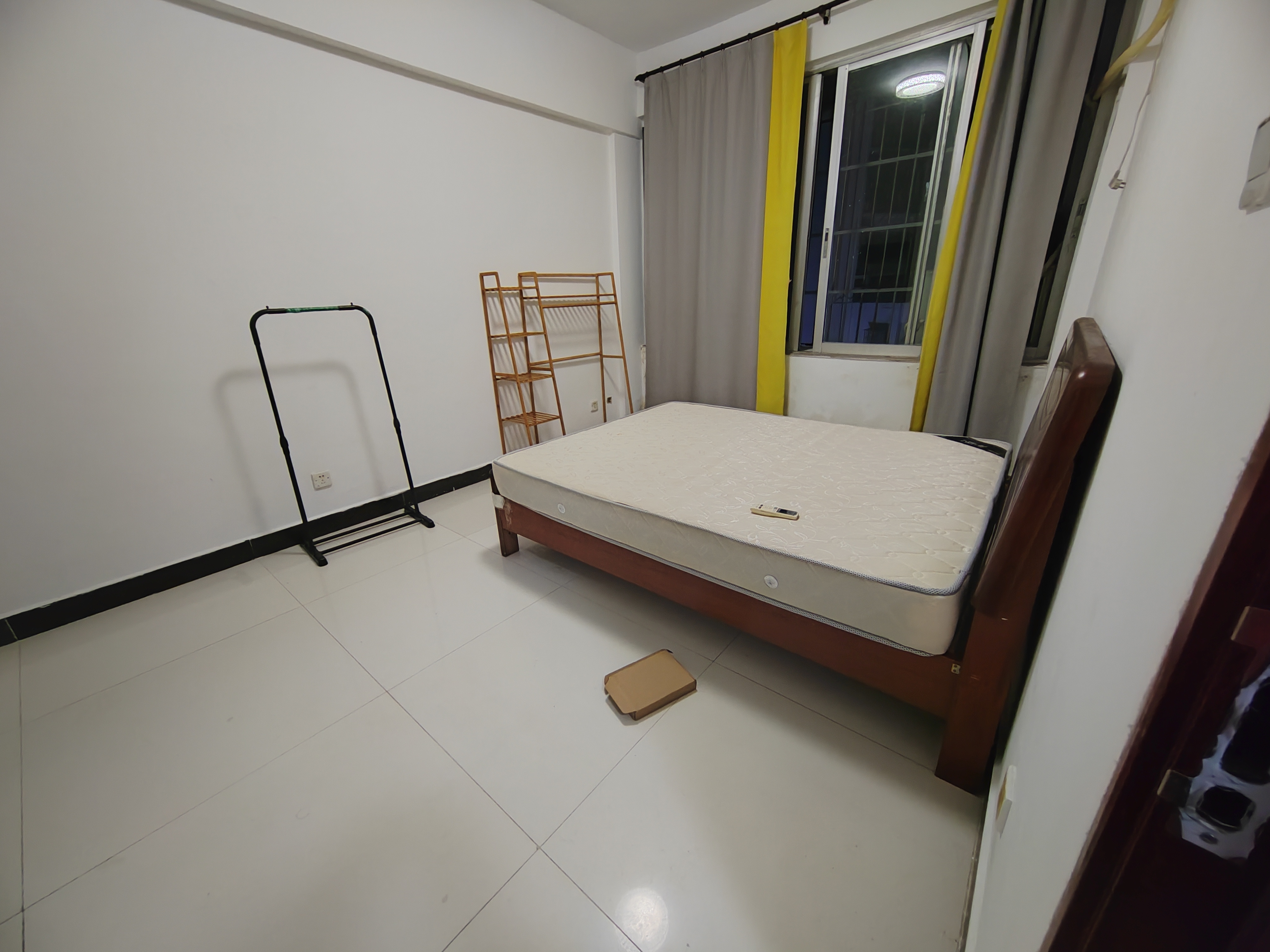 沪林大厦 1室1厅1卫 1300.0元/月 沪林大厦 1室1厅1卫 1300.0元/月室内图