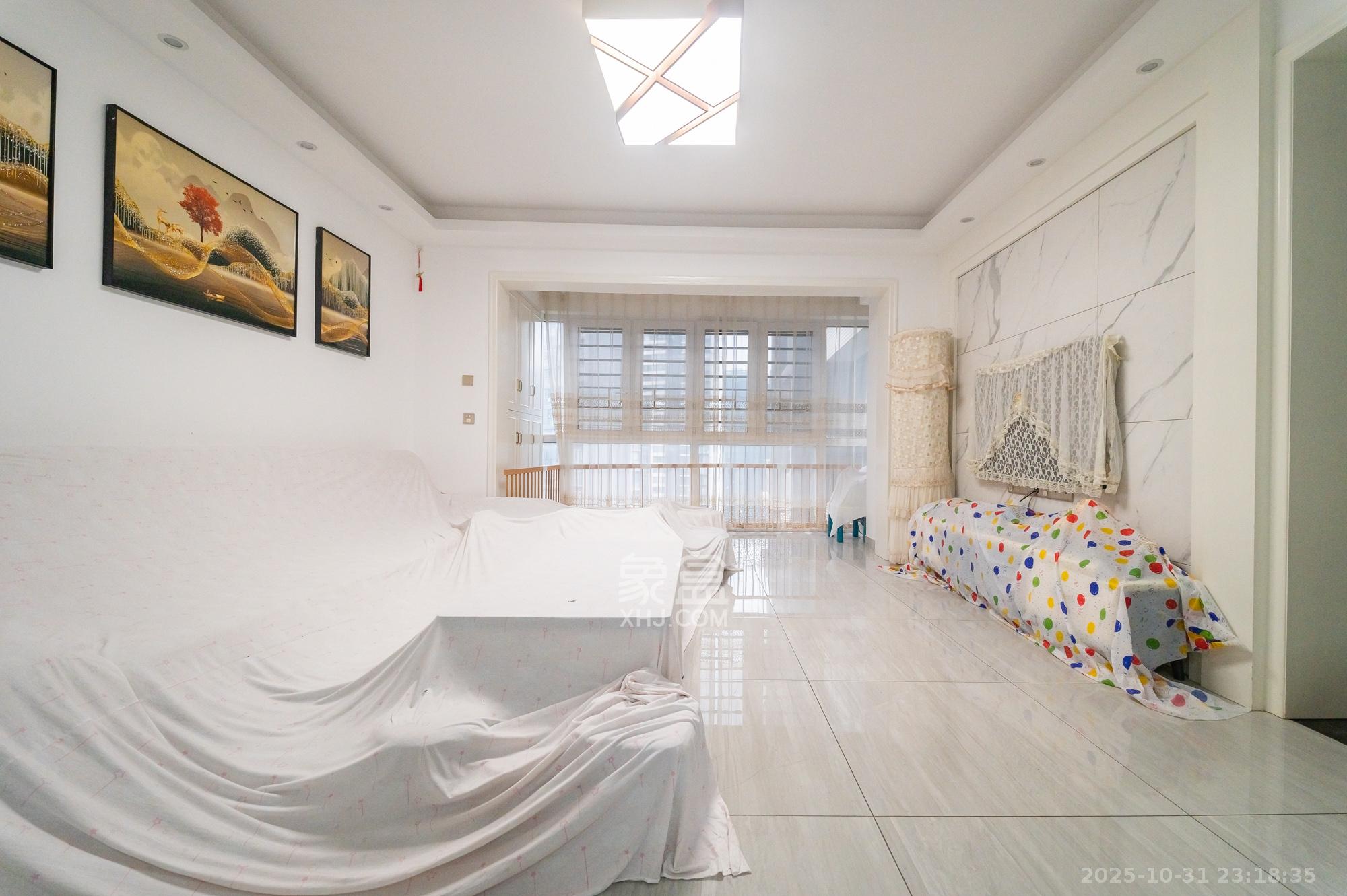 恒基凯旋门一二期  4室2厅2卫    158.8万