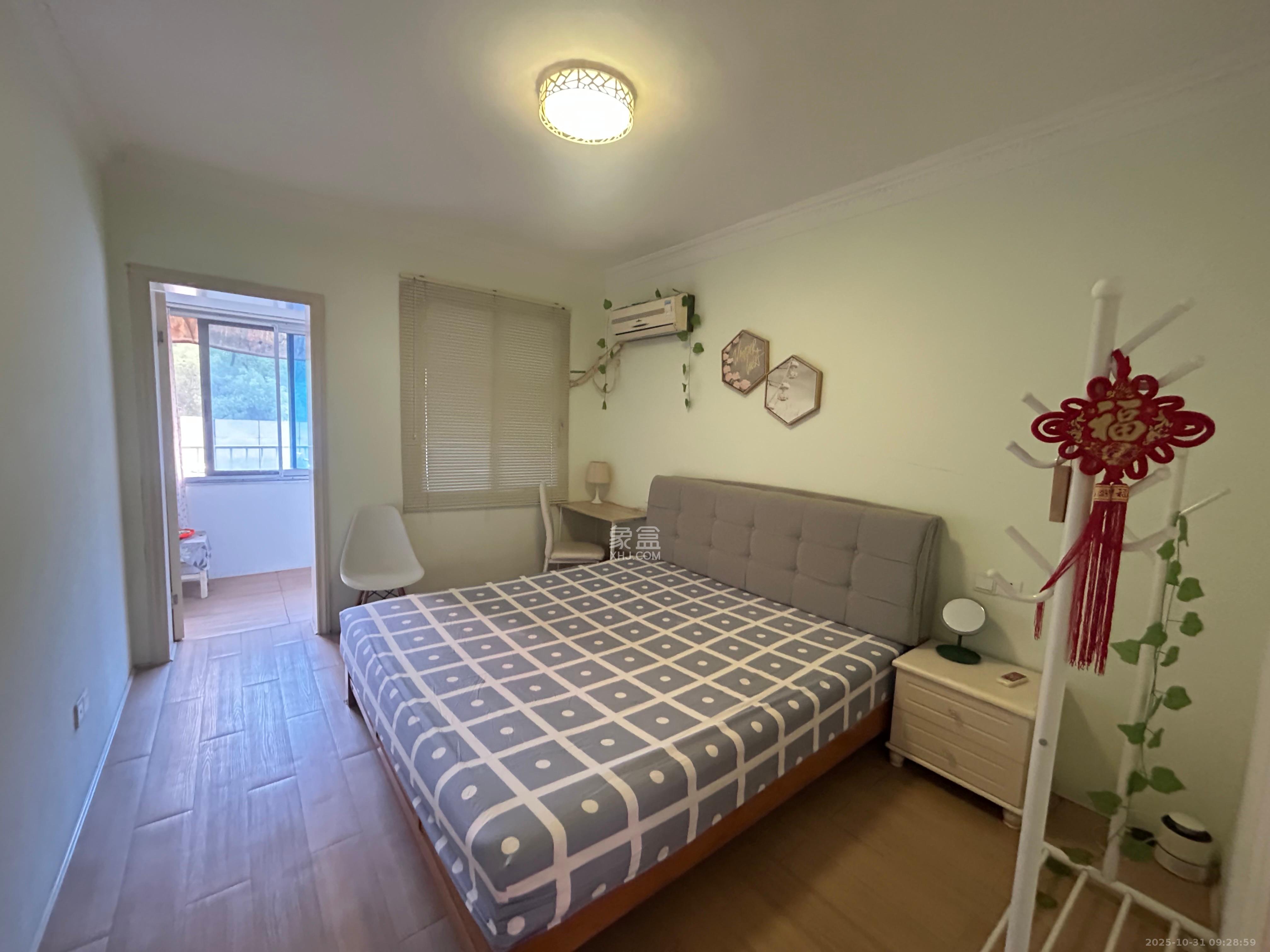 南园小区  2室2厅1卫    1700.0元/月室内图