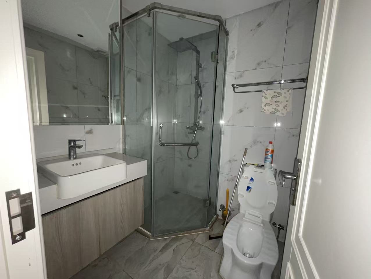 海航豪庭北苑  5室2厅3卫    9500.0元/月室内图