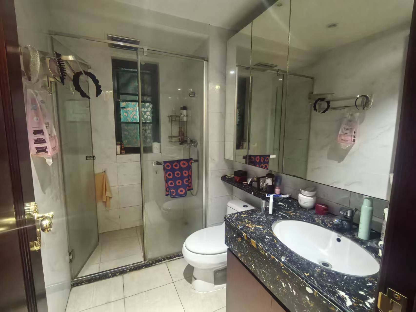 恒大绿洲  2室2厅1卫    48.8万客厅