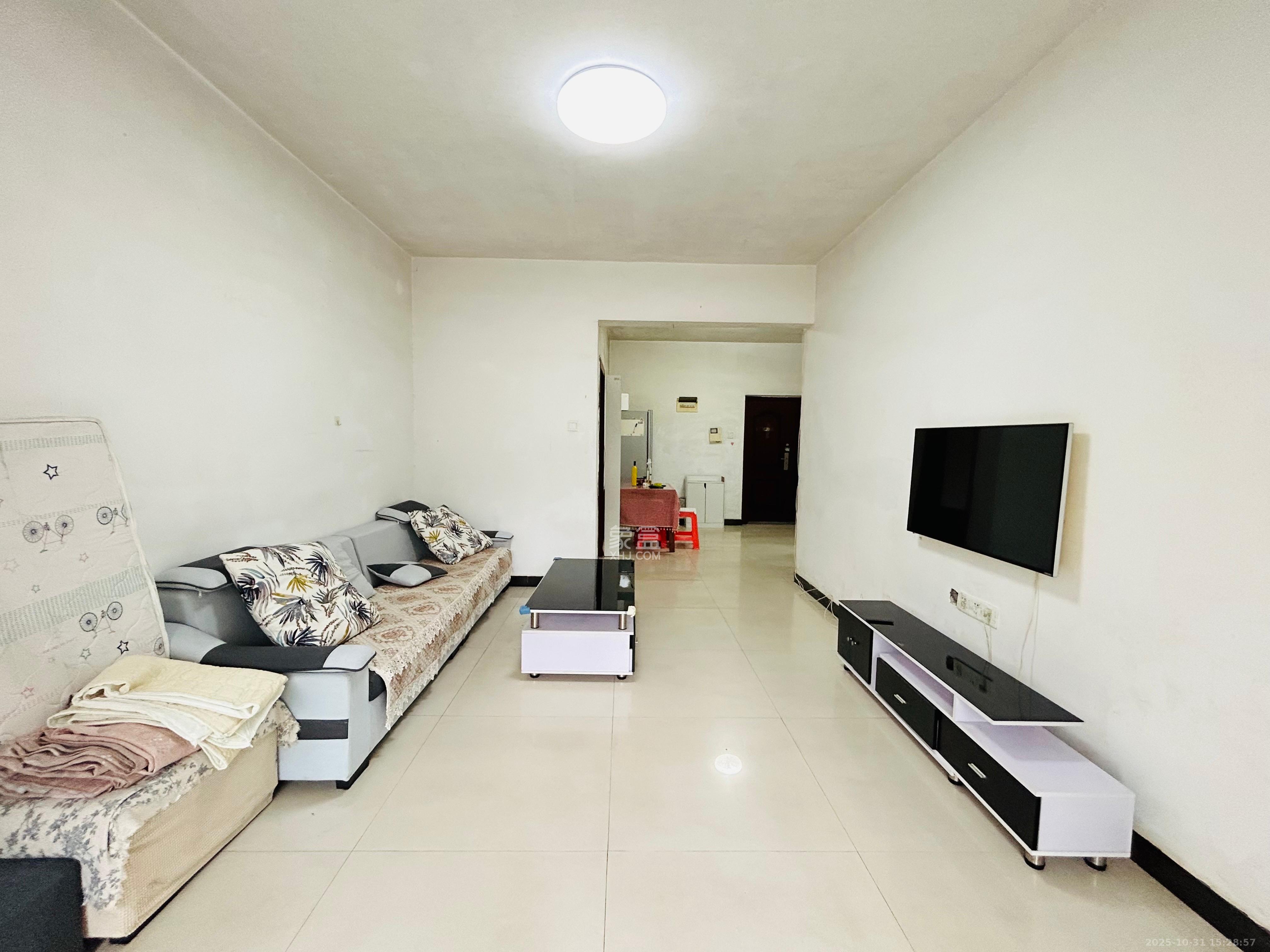 中房F联邦  2室2厅1卫    1800.0元/月室内图