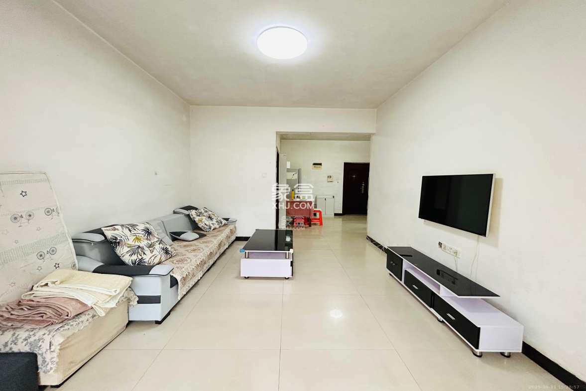 中房F联邦  2室2厅1卫    1800.0元/月 中房F联邦  2室2厅1卫    1800.0元/月室内图