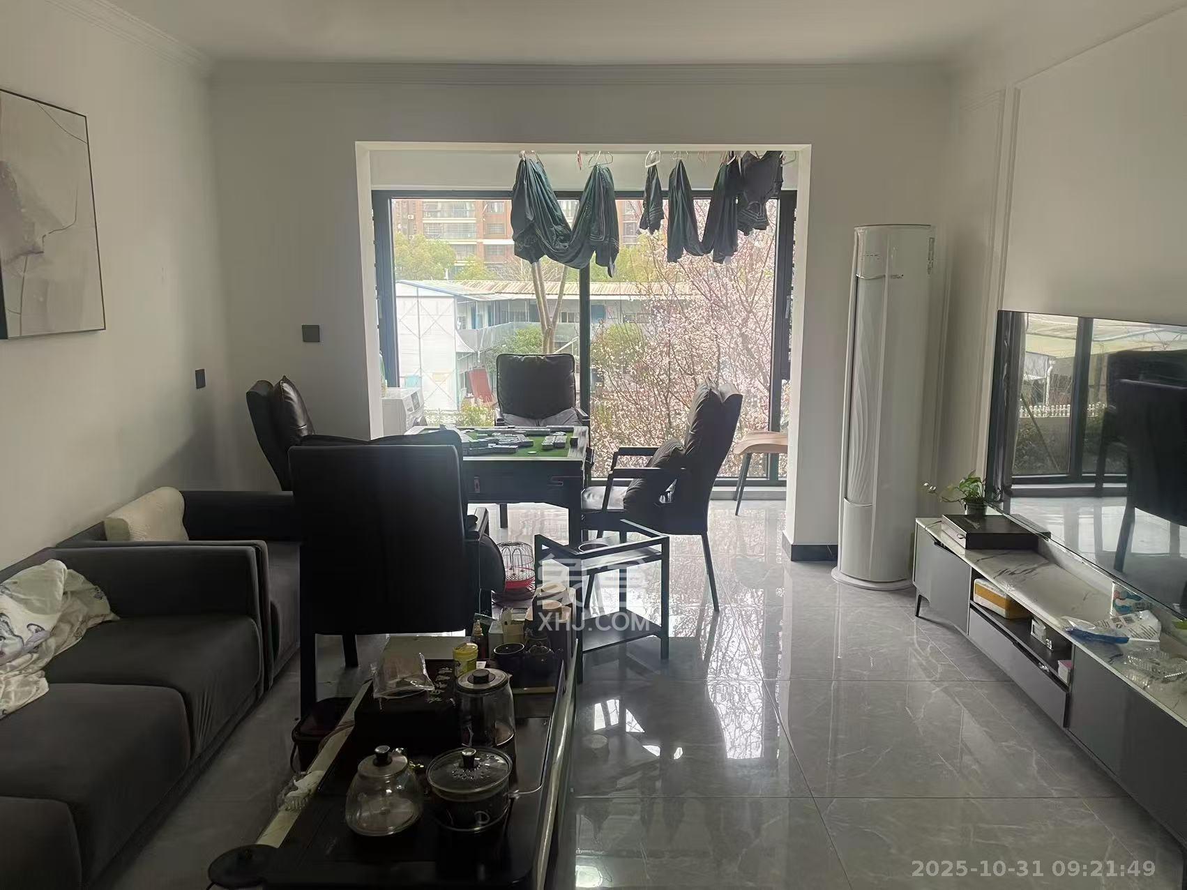 香缇雅苑(鑫远翡丽郡二期)  3室2厅2卫    3500.0元/月 香缇雅苑(鑫远翡丽郡二期)  3室2厅2卫    3500.0元/月室内图