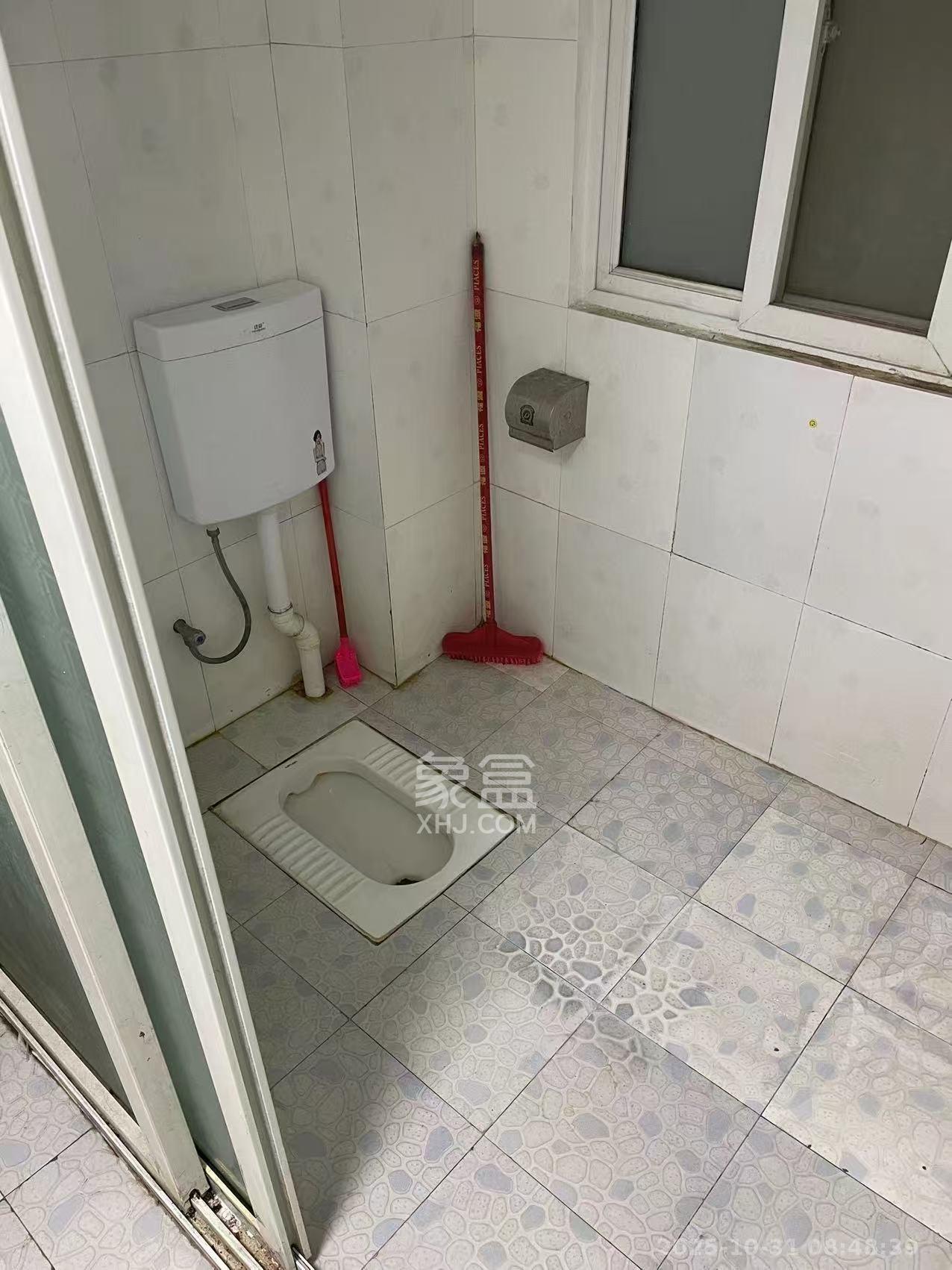 香槟小镇(香槟花苑）  2室2厅1卫    1600.0元/月室内图