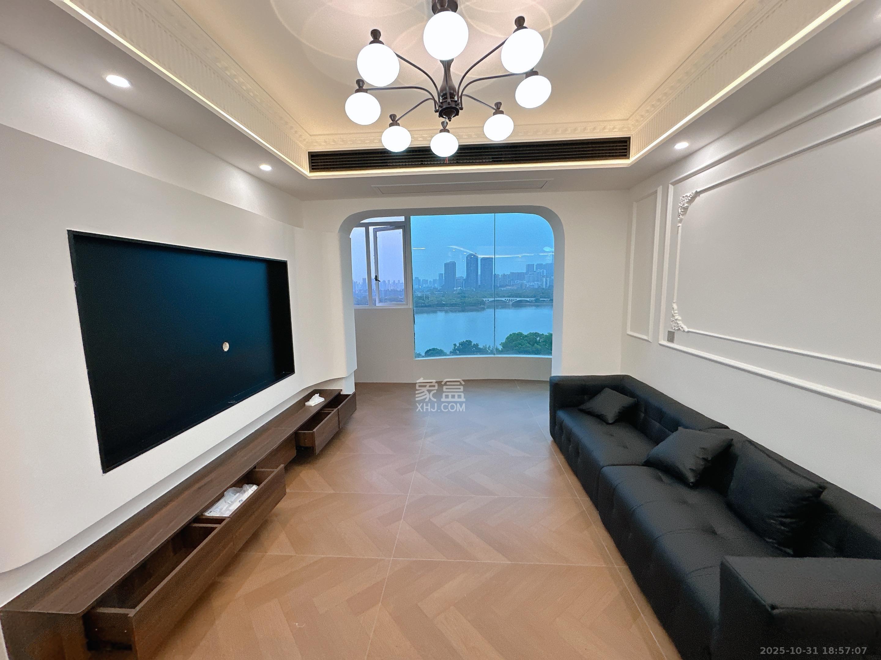 欧陆经典  2室1厅1卫    5500.0元/月 欧陆经典  2室1厅1卫    5500.0元/月室内图