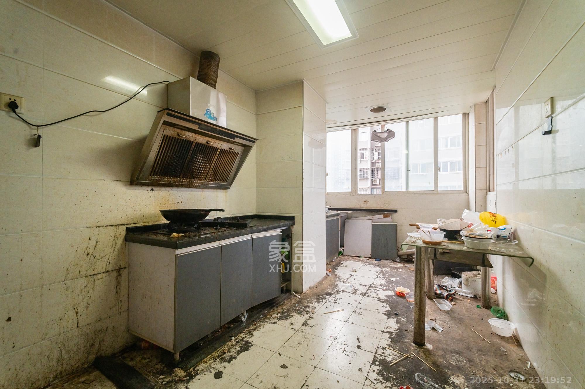 星邮公寓 4室2厅2卫 79.8万 星邮公寓 4室2厅2卫 79.8万其他