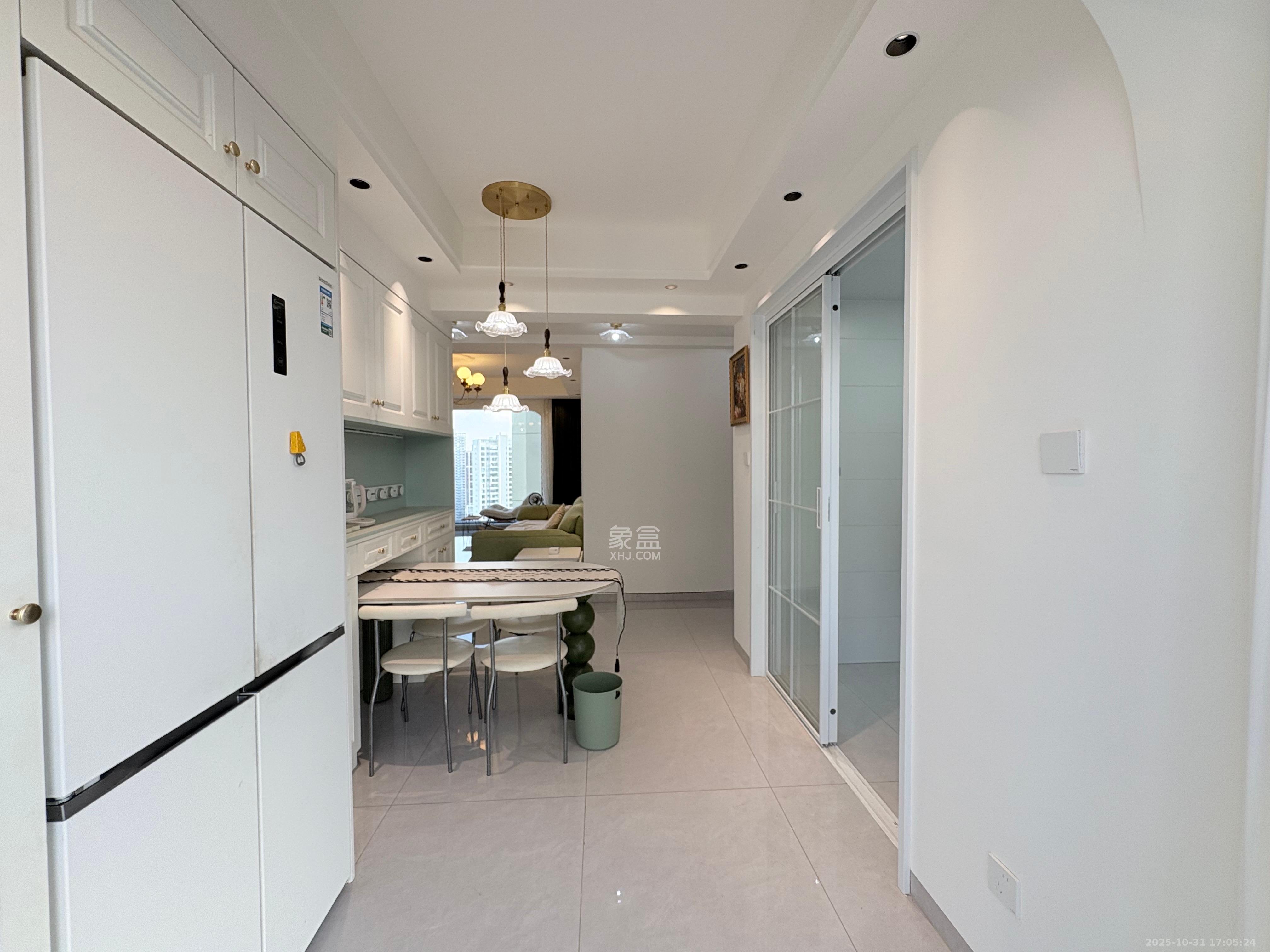 珑璟学府  3室2厅1卫    3000.0元/月 珑璟学府  3室2厅1卫    3000.0元/月室内图