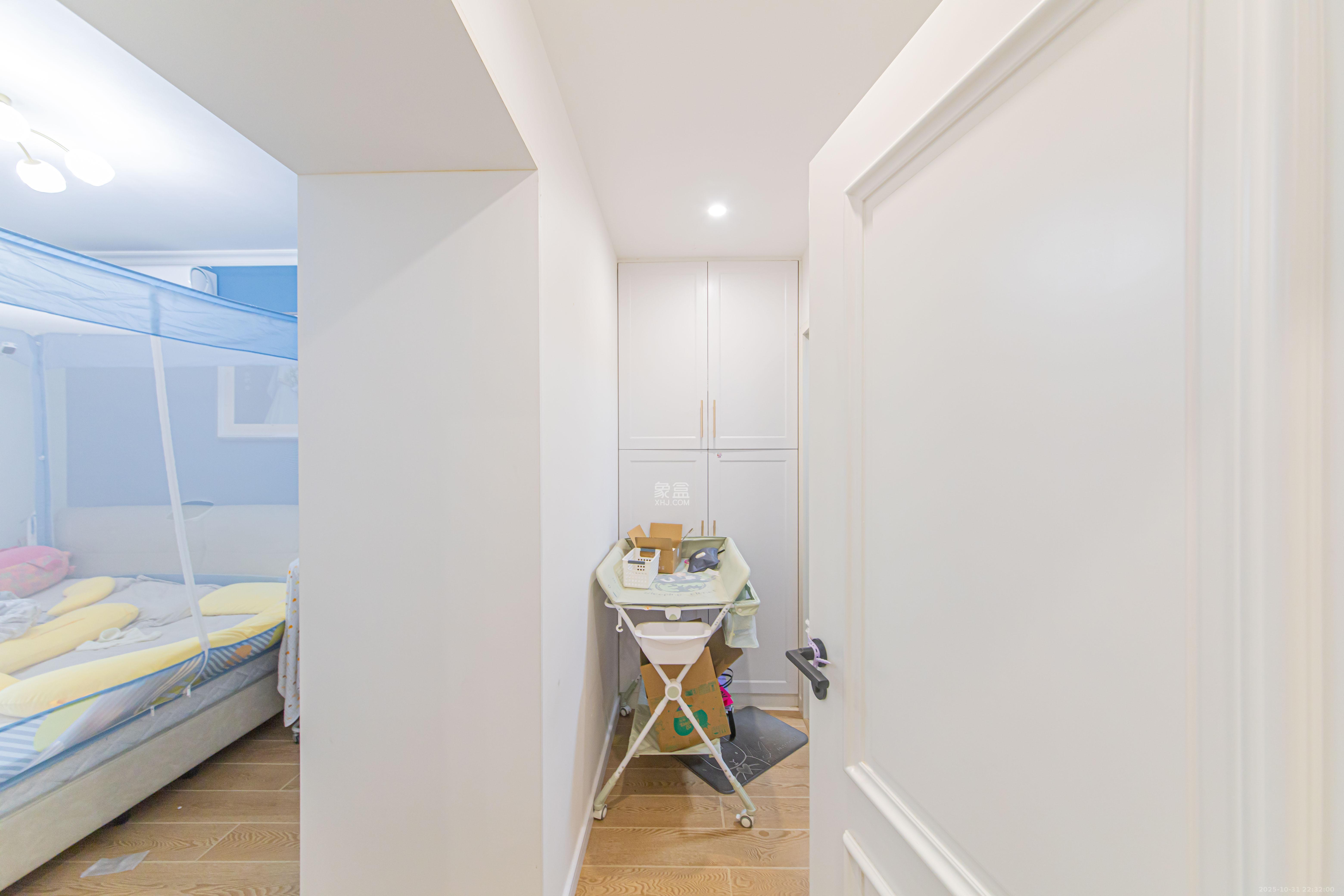 大唐印象二期御府  3室2厅2卫    118.0万卧室