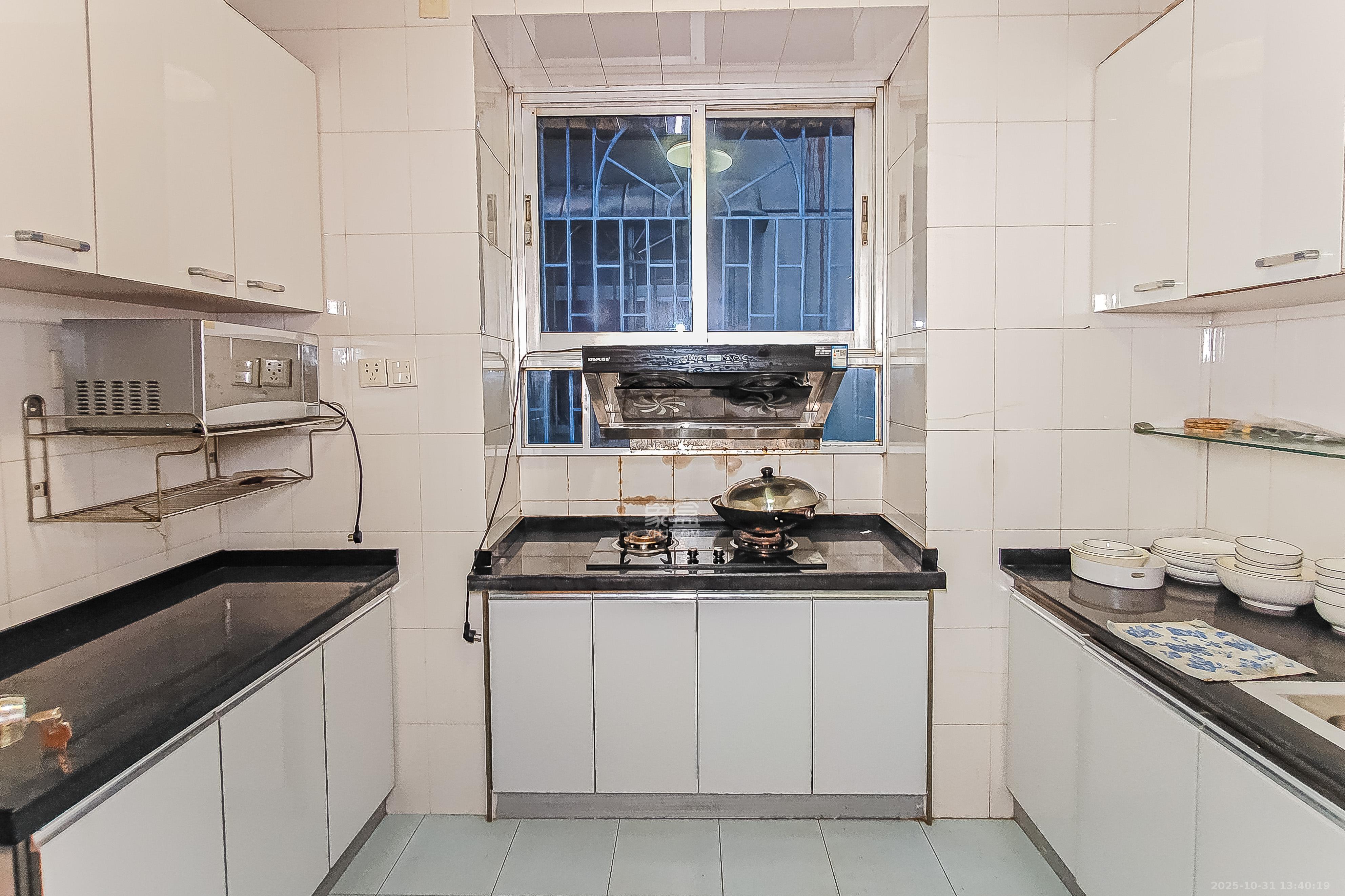 天心雅阁公寓  3室2厅2卫    95.0万 天心雅阁公寓  3室2厅2卫    95.0万厨房