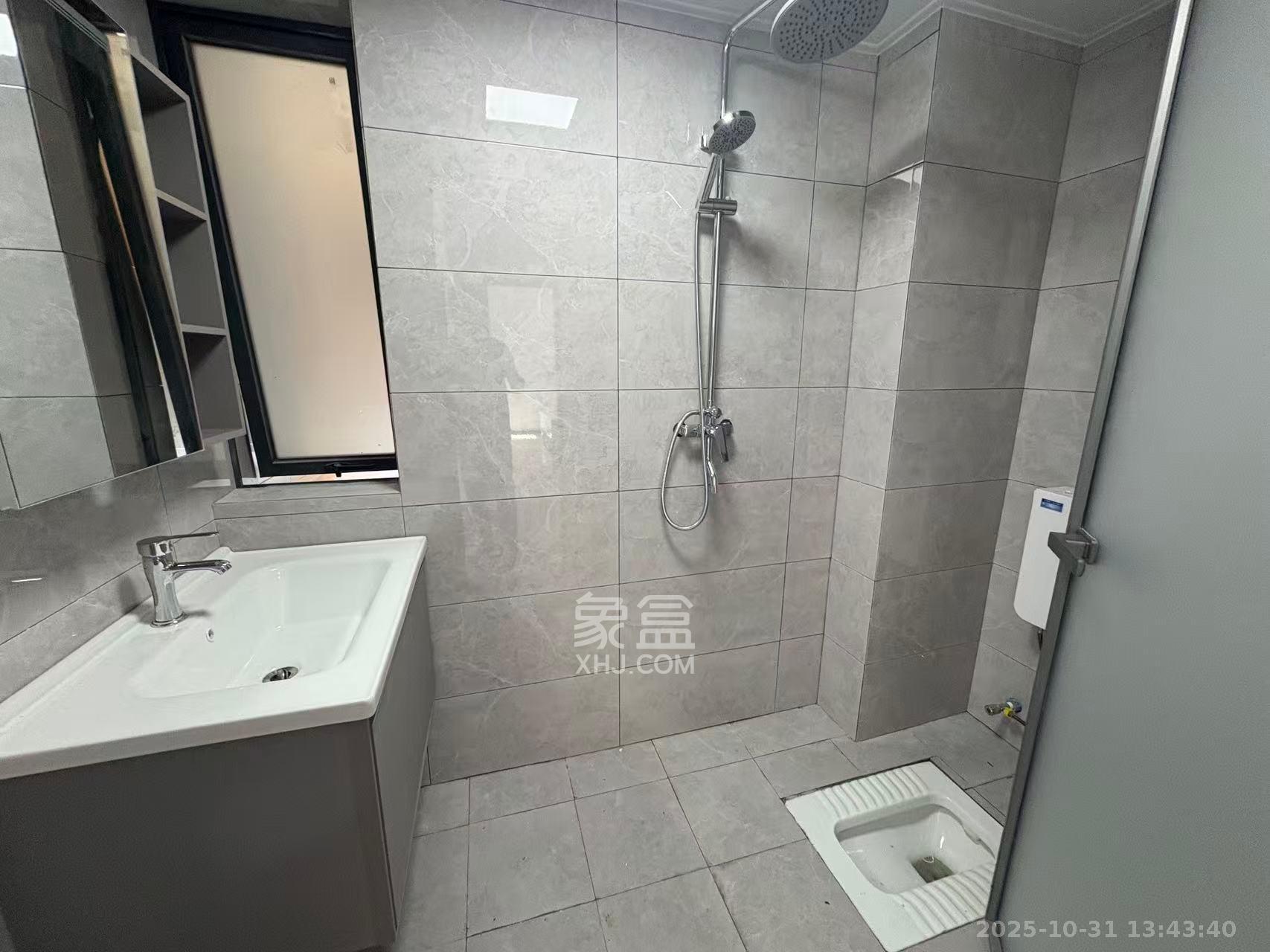 玛丽的花园(金色阳光家园) 3室2厅1卫 2200.0元/月 玛丽的花园(金色阳光家园) 3室2厅1卫 2200.0元/月室内图