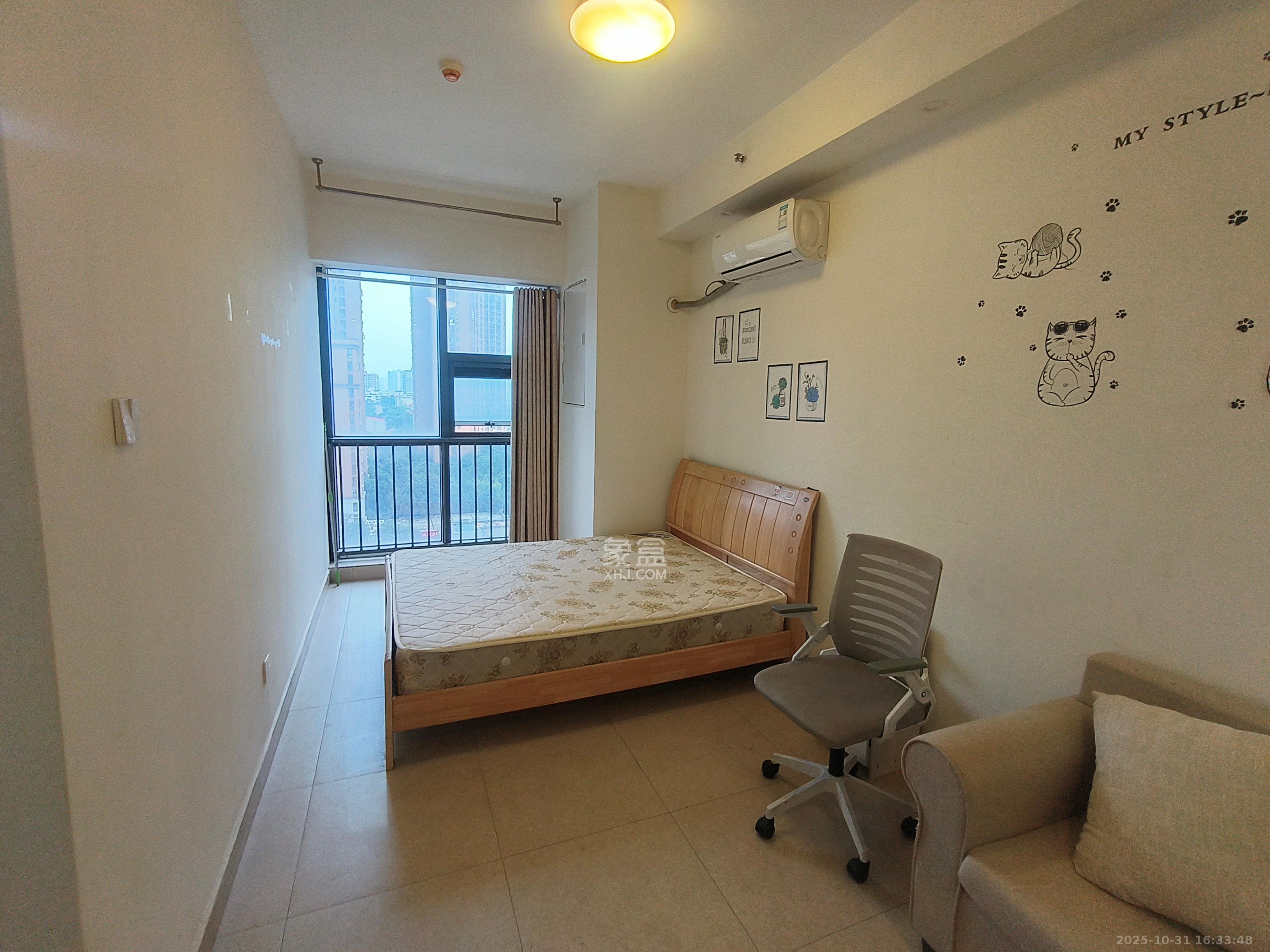 第六都（陆都小区）  1室1厅1卫    1700.0元/月室内图