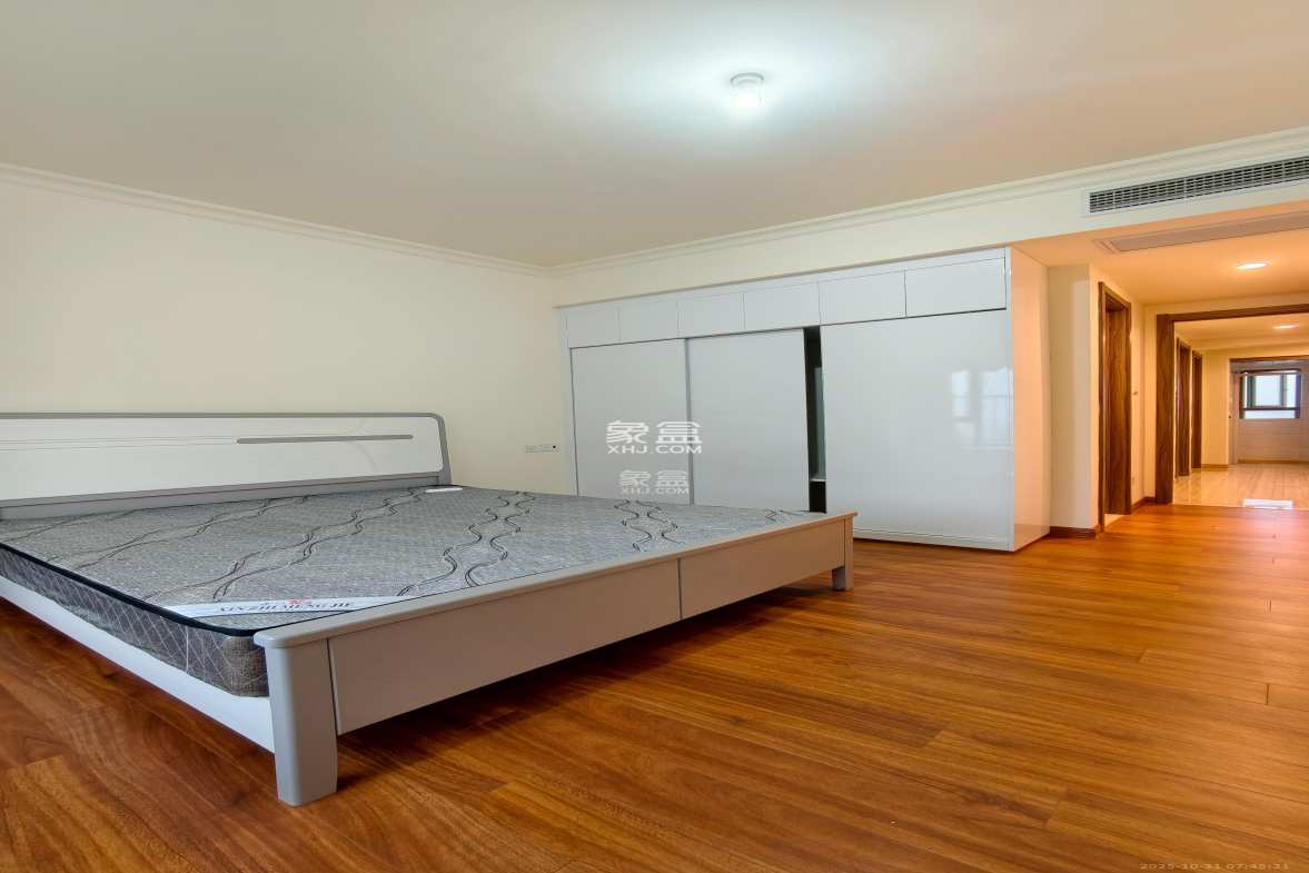 碧桂园翘楚棠 4室2厅2卫 2500.0元/月 碧桂园翘楚棠 4室2厅2卫 2500.0元/月室内图