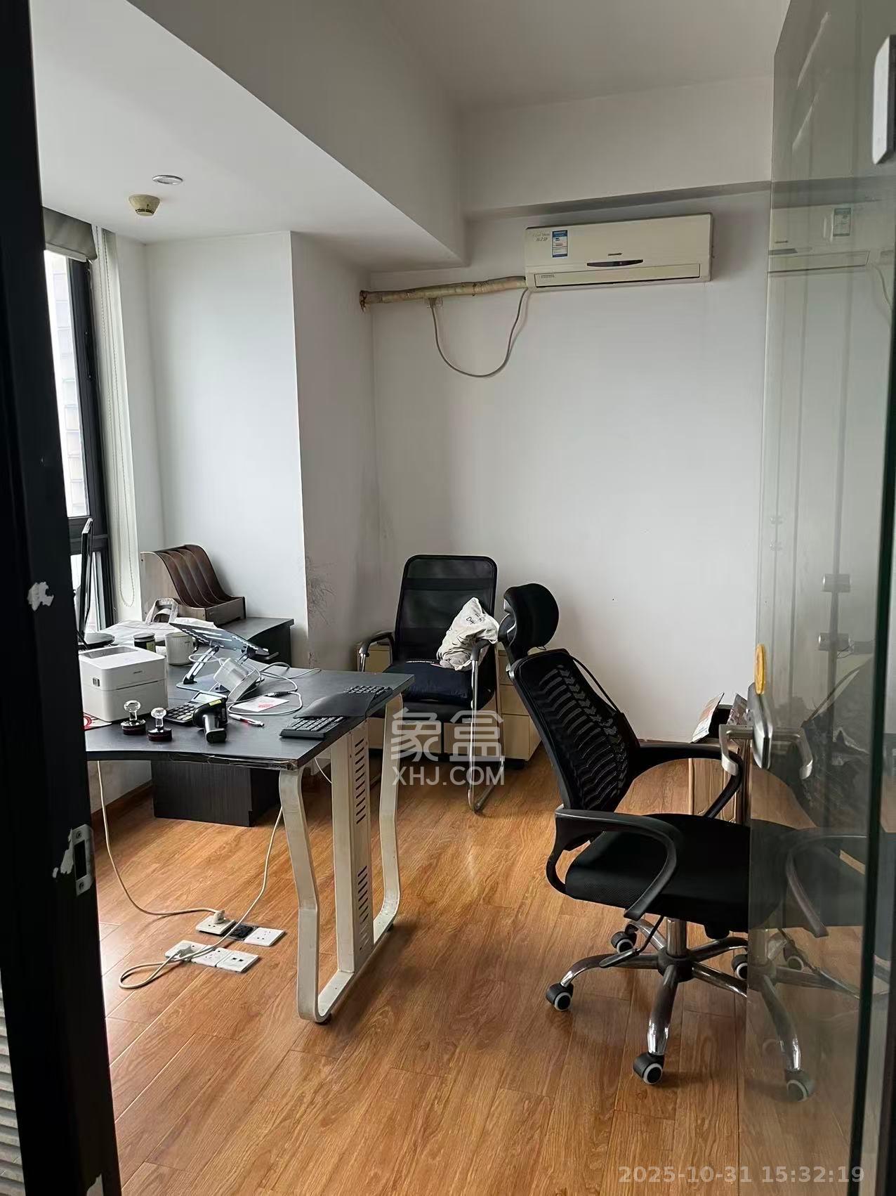 凯通国际城（凯通朝庭）  4室1厅1卫    7500.0元/月室内图