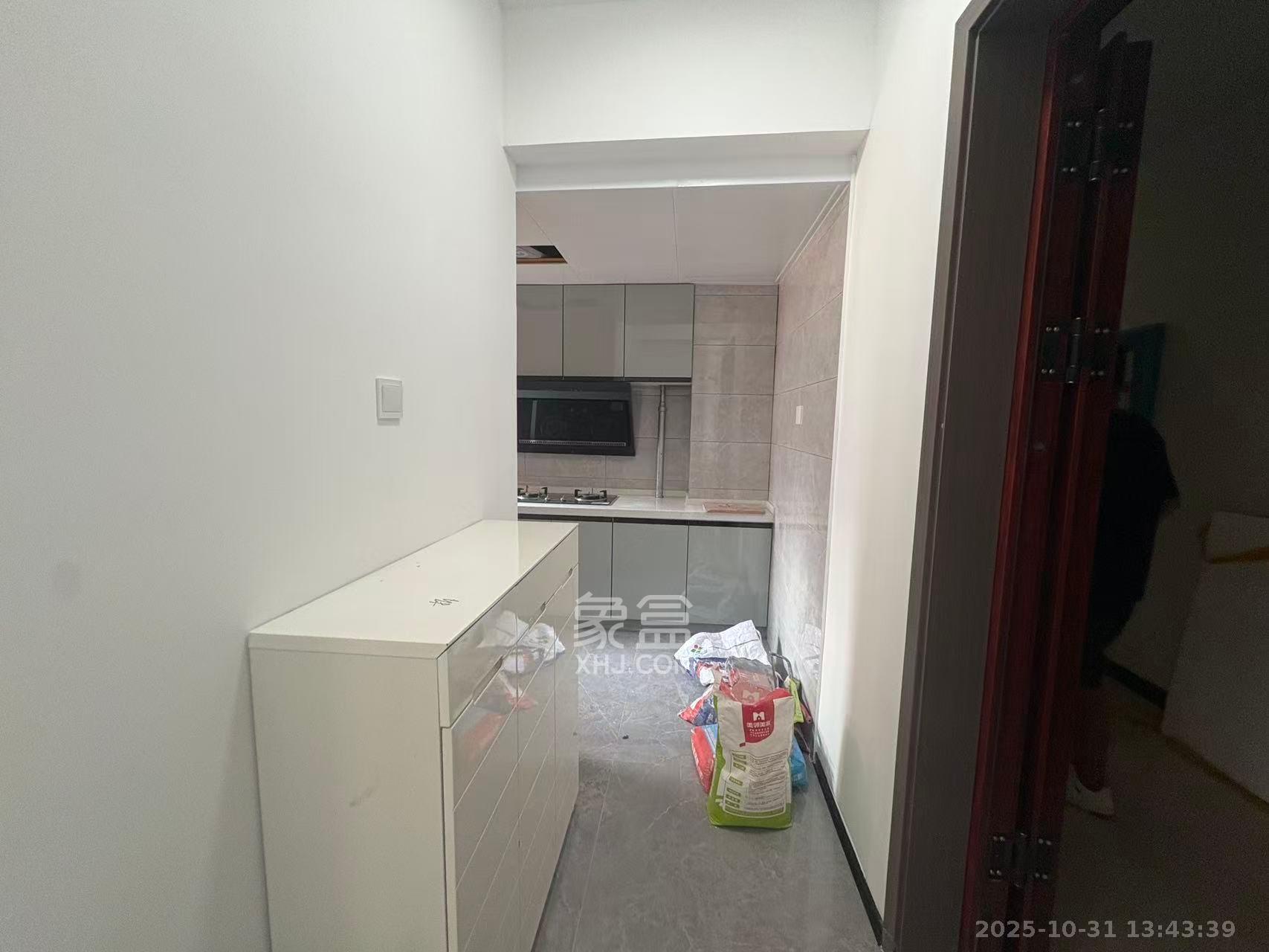 玛丽的花园（金色阳光家园）  3室2厅1卫    2200.0元/月室内图