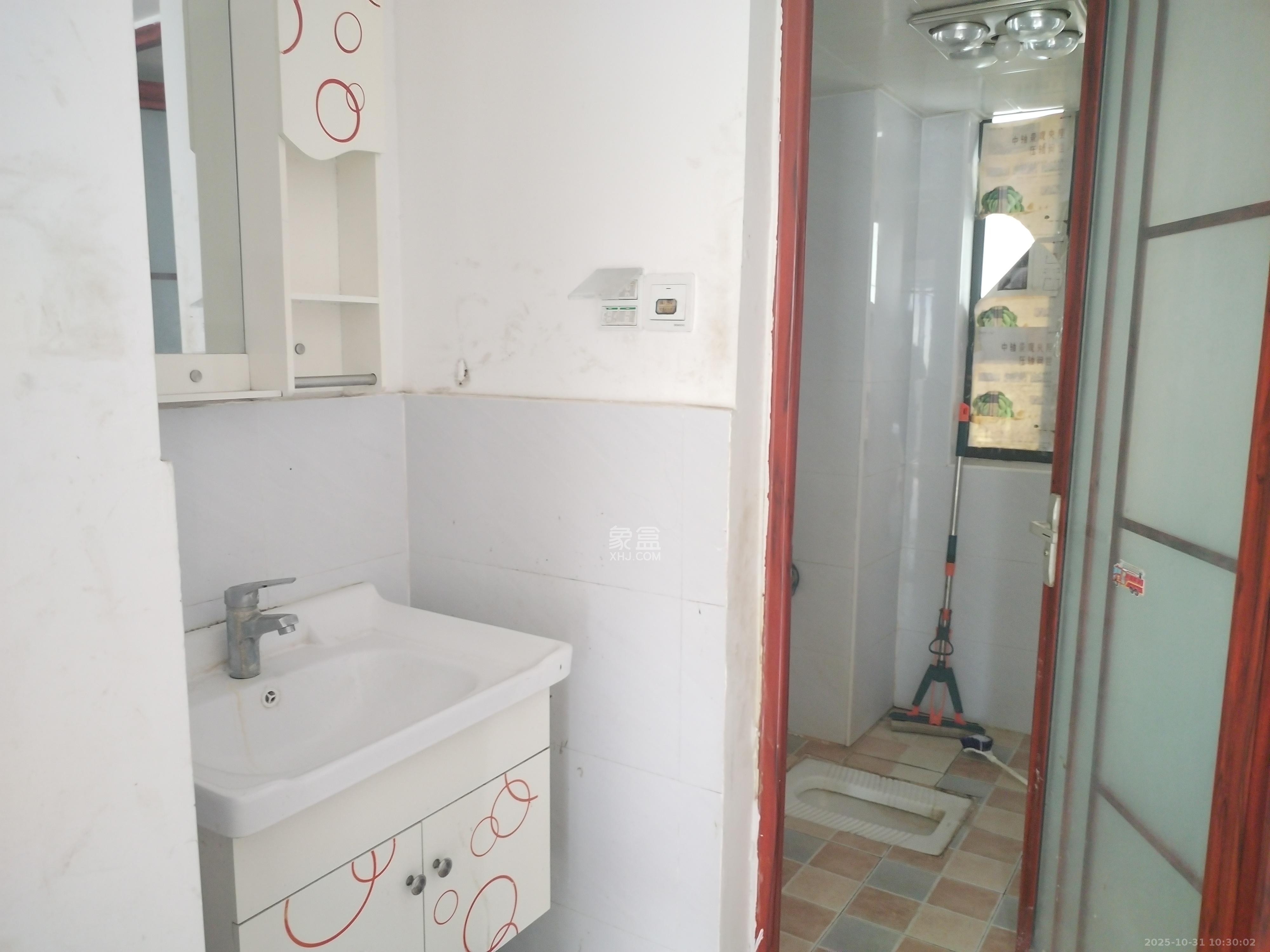 澳海澜庭 4室2厅2卫 1800.0元/月 澳海澜庭 4室2厅2卫 1800.0元/月室内图