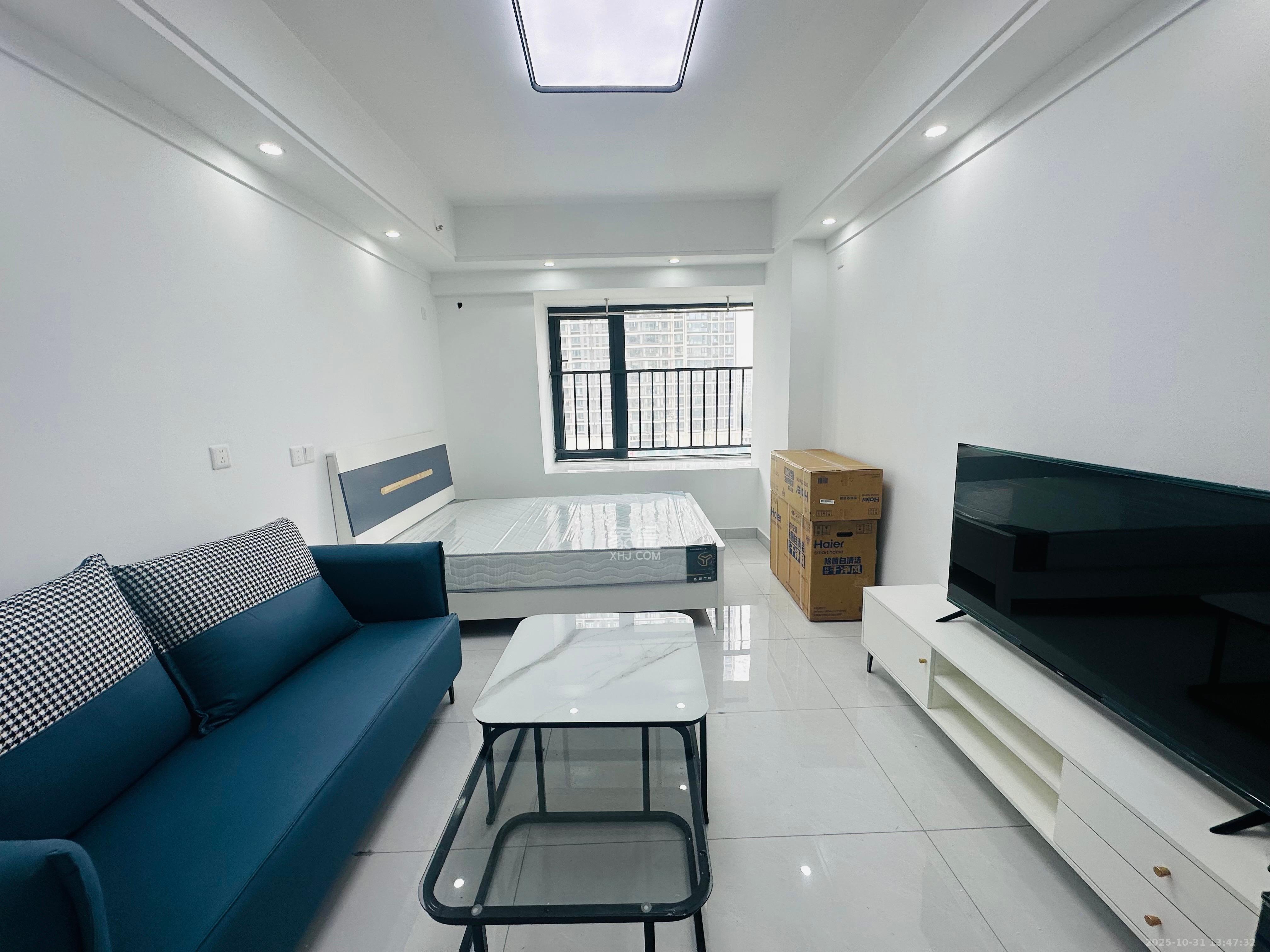 保利中环广场(保利中悦苑) 1室1厅1卫 1600.0元/月 保利中环广场(保利中悦苑) 1室1厅1卫 1600.0元/月室内图