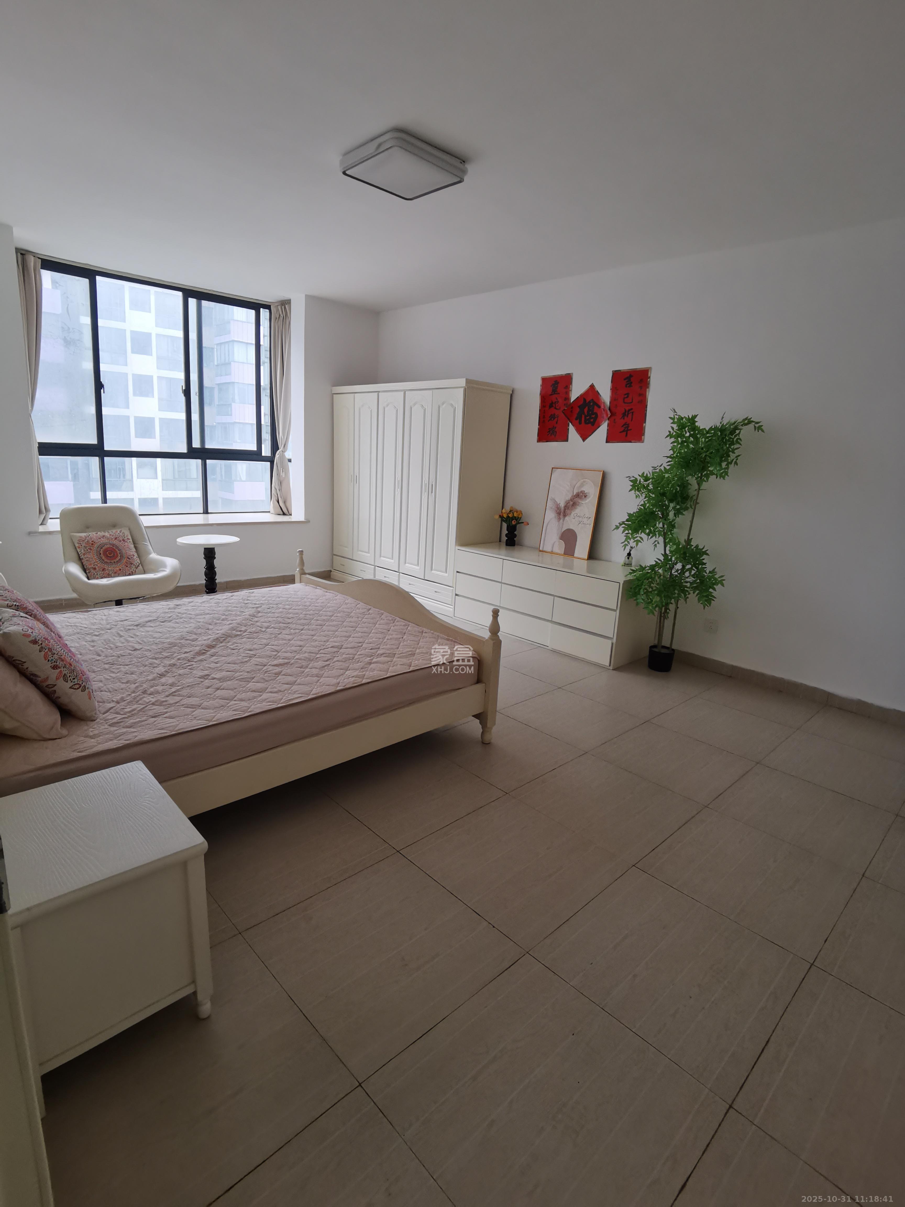 湘江世纪城揽江苑  3室2厅2卫    3000.0元/月室内图