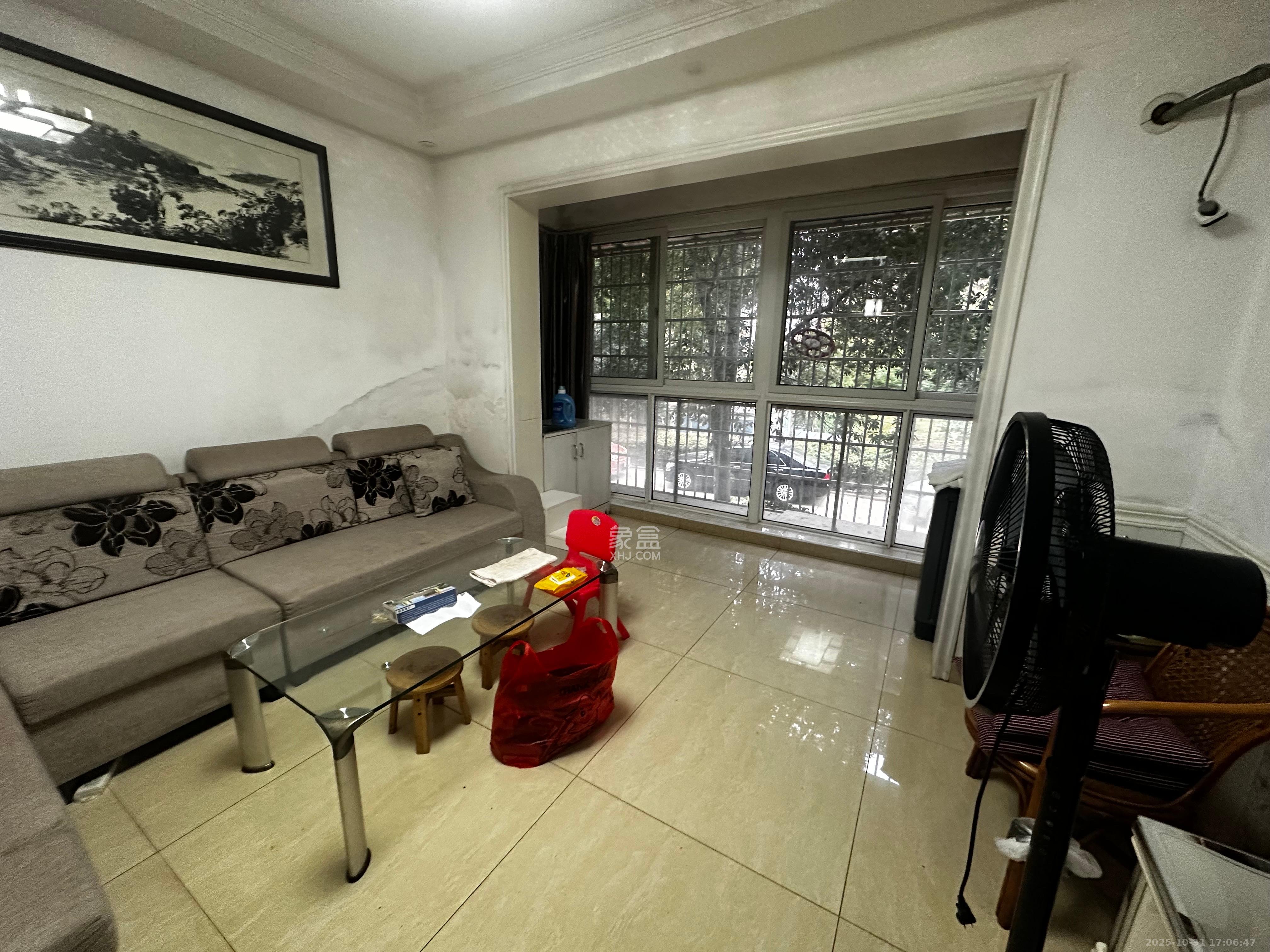 谷山乐园三期  2室2厅1卫    1900.0元/月