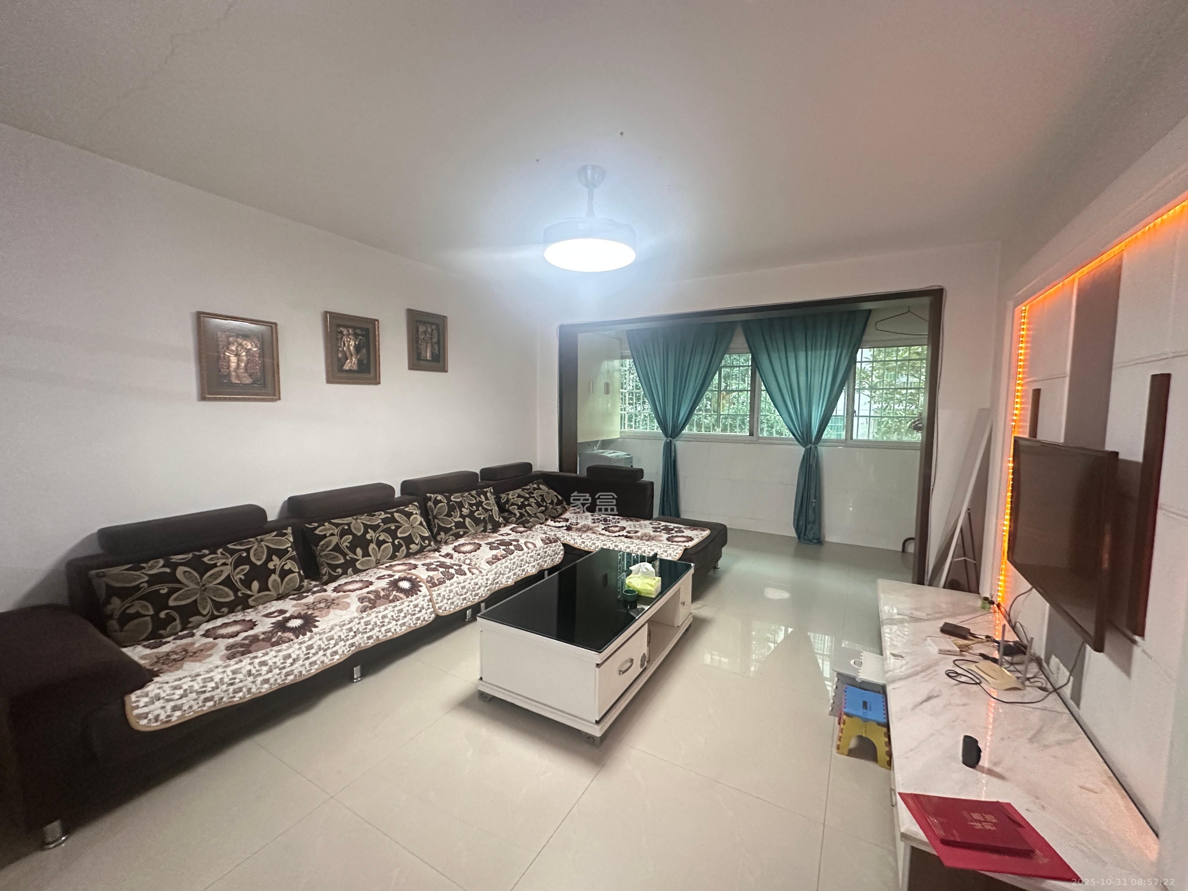 恩瑞麓山名园（龙王港小区）  3室1厅1卫    2100.0元/月室内图